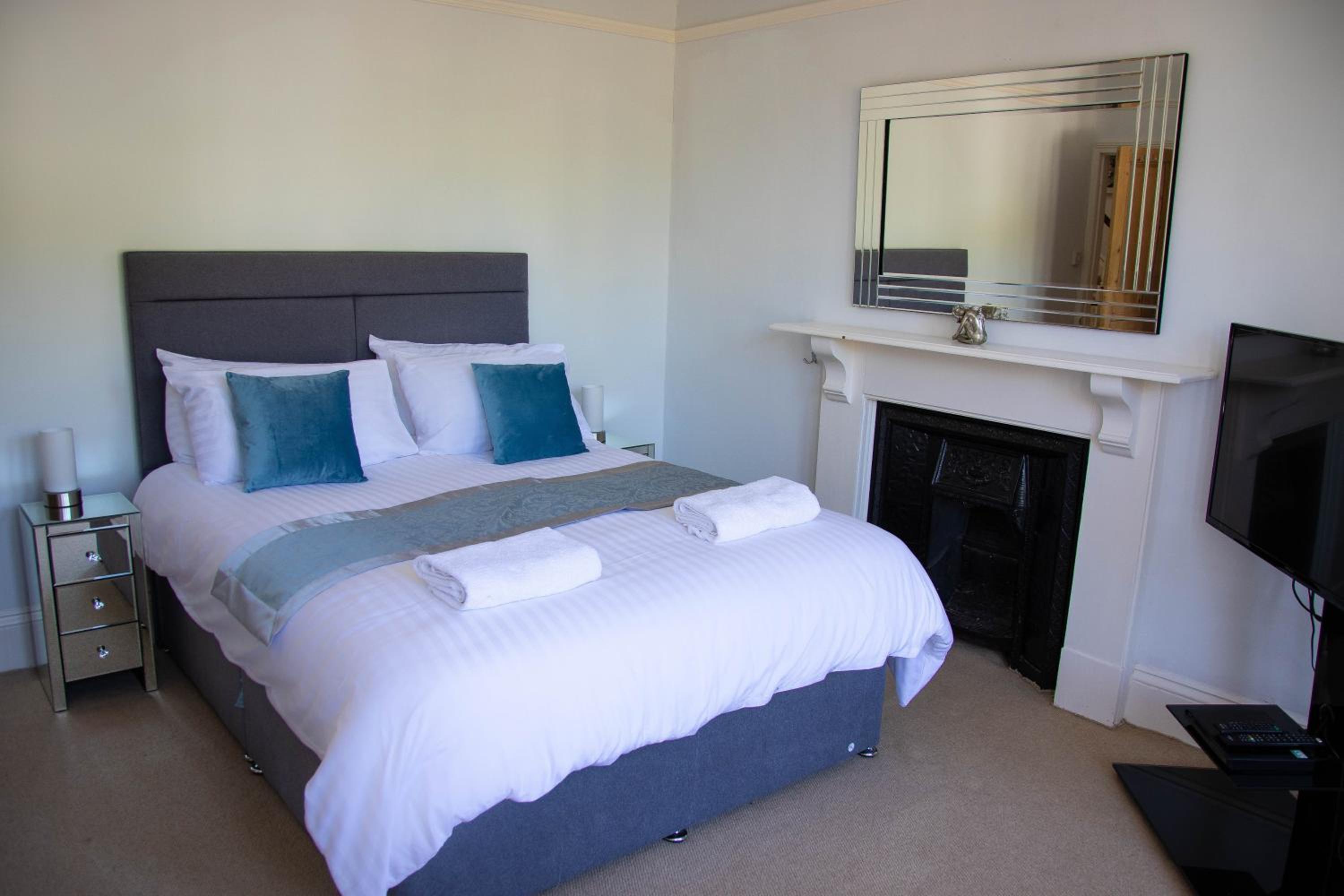 Broadpark Villa view 5