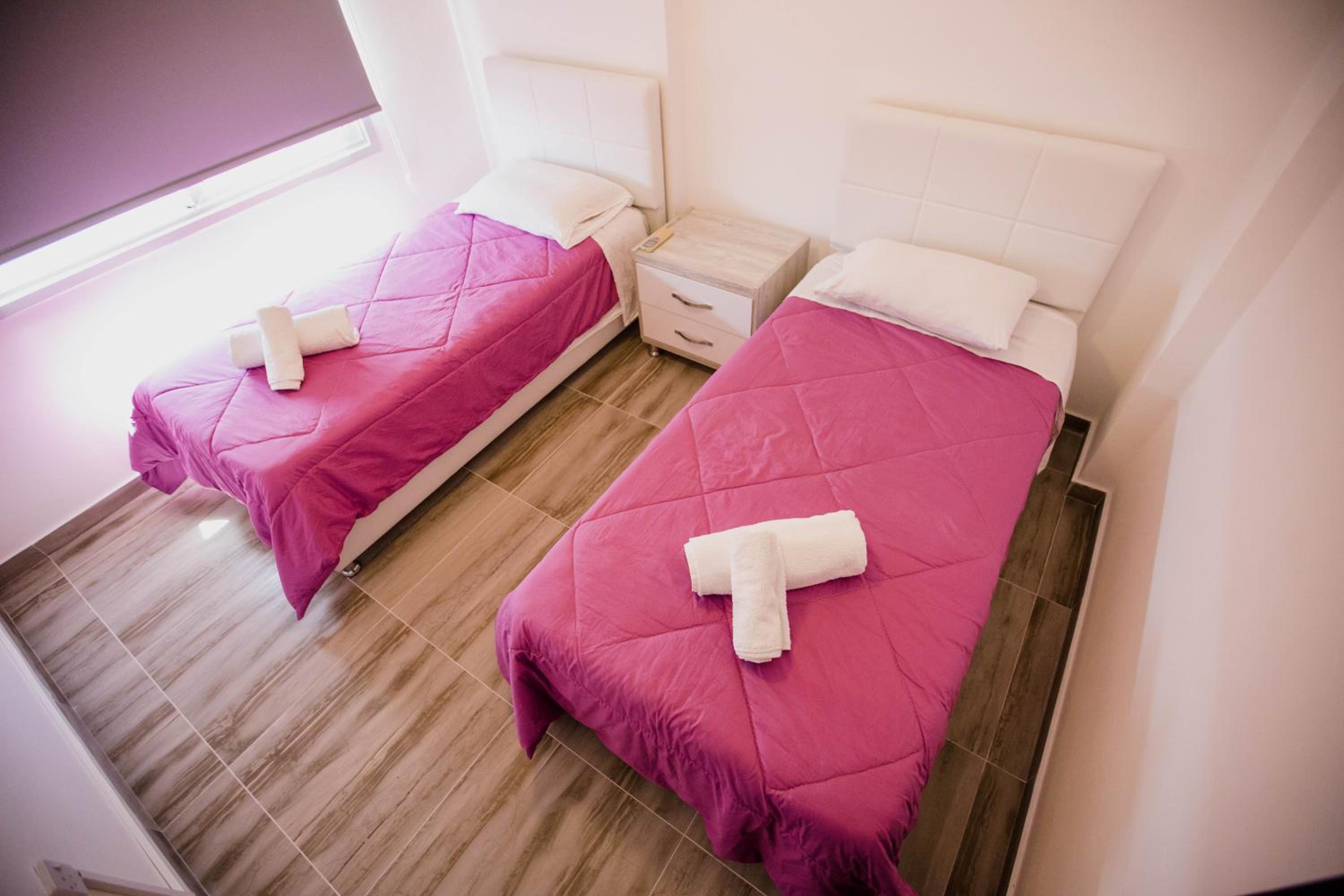 Twins Apartments