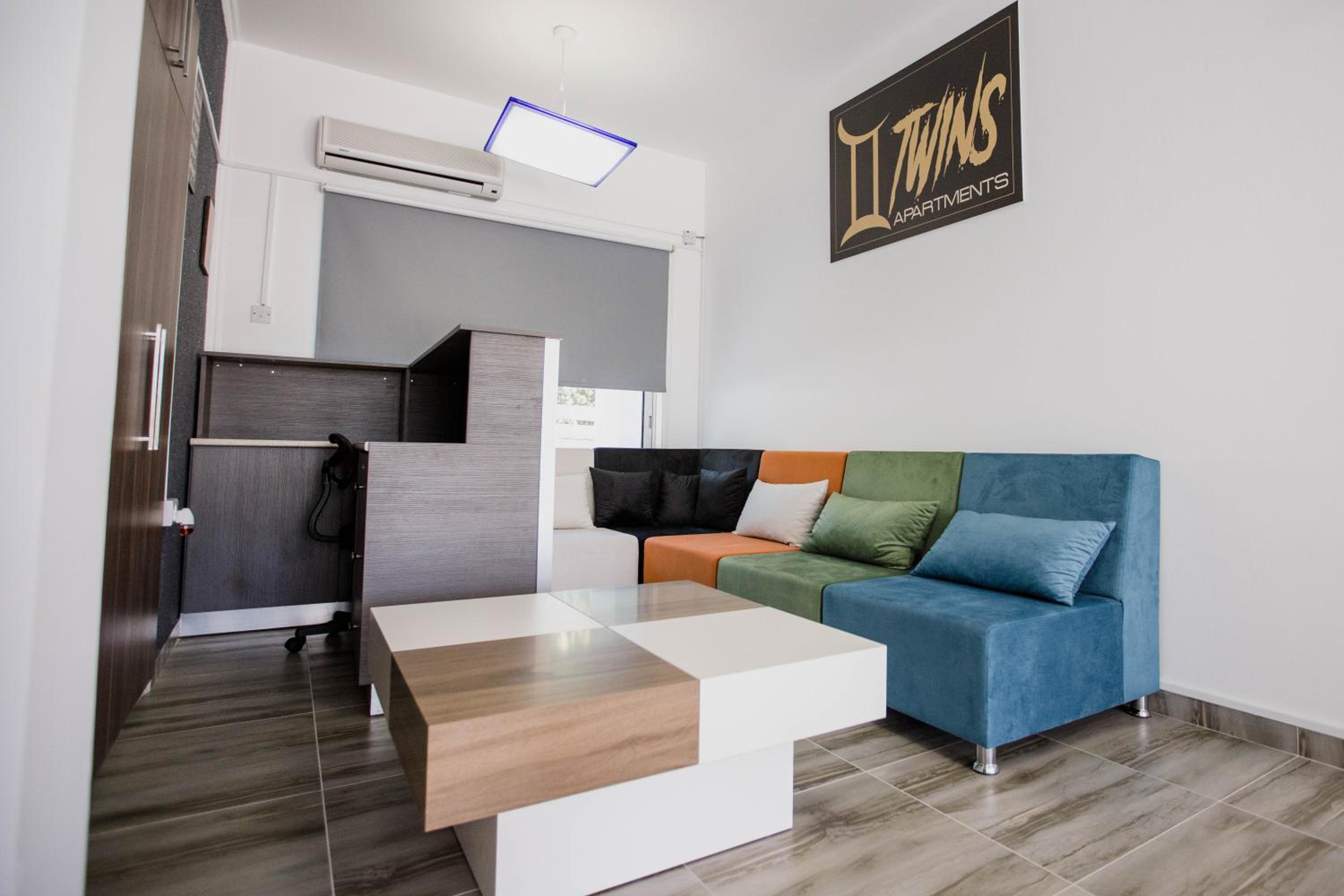 Twins Apartments