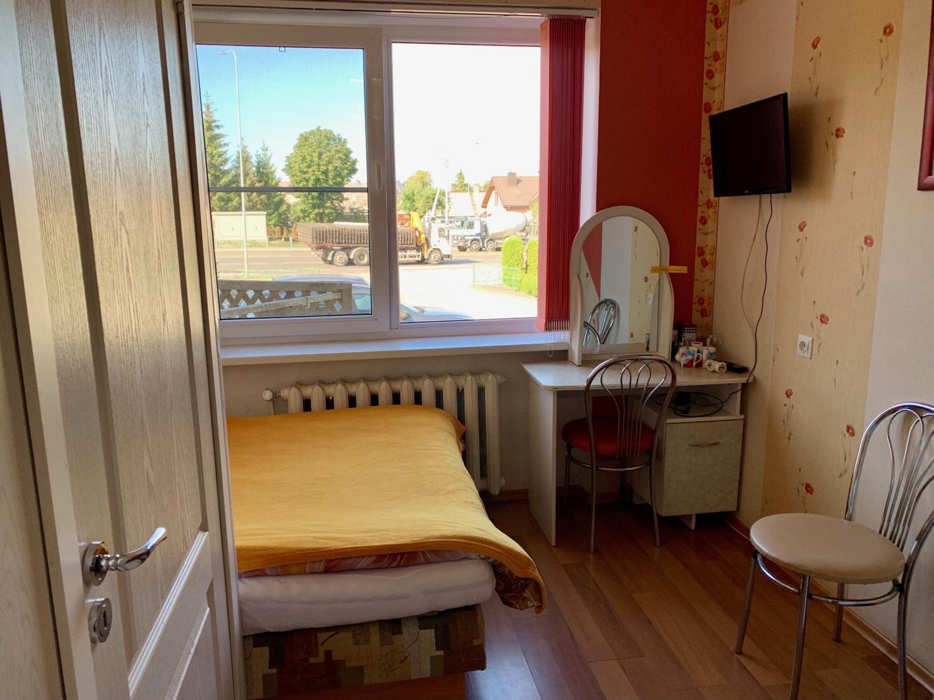 Photo 18