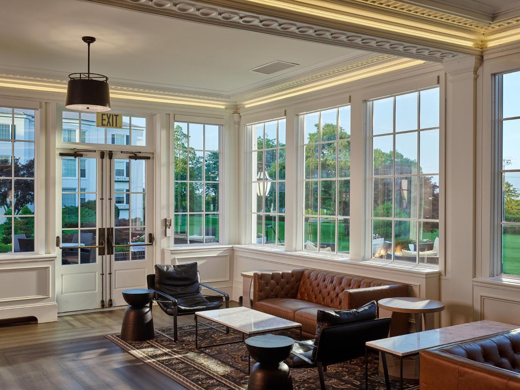 Seaview Hotel