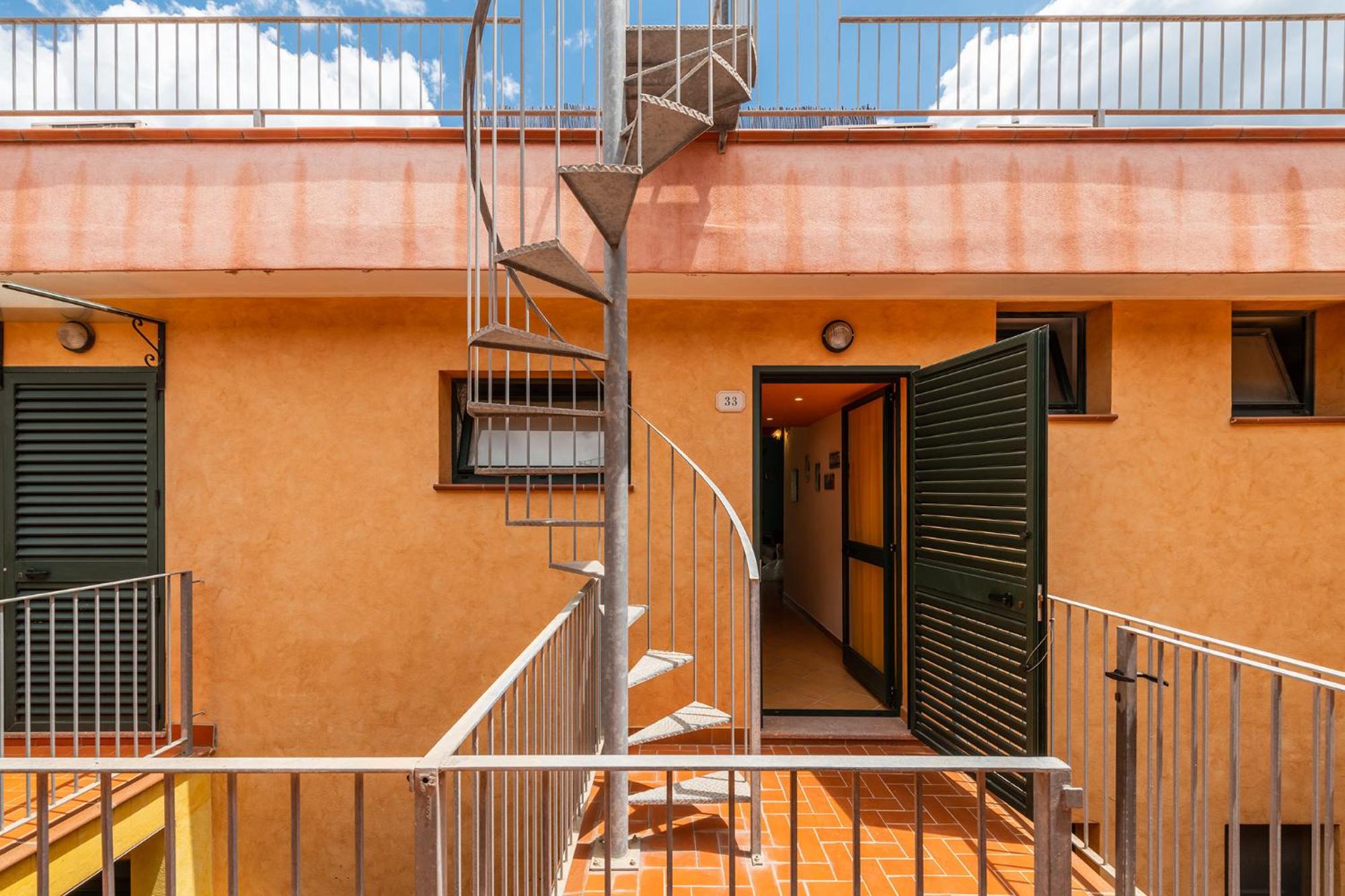 Pearl Coast Apartment photo 5