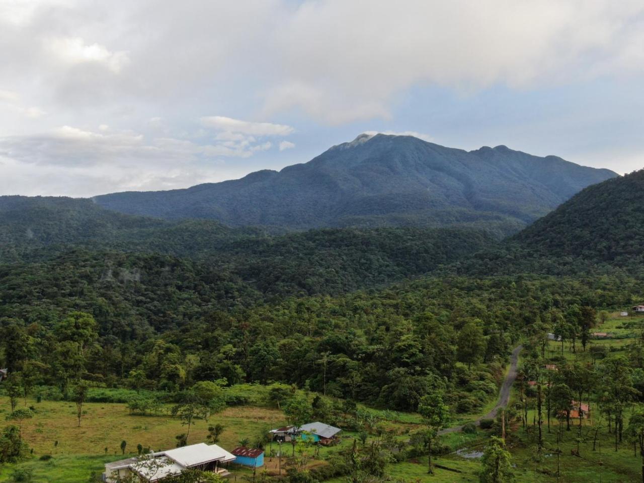 Posada Río Celeste La Amistad
