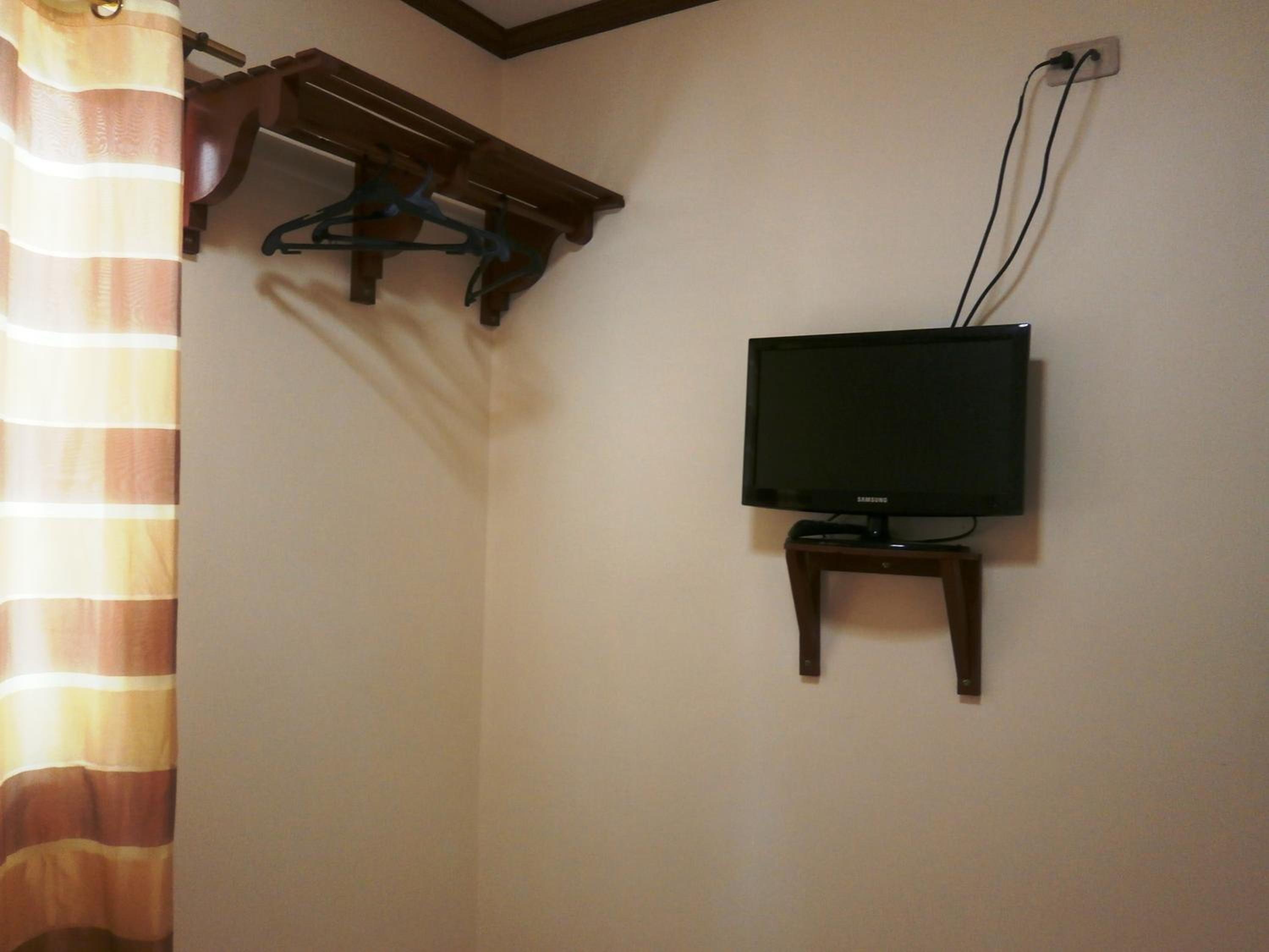 Wendy's Apartelle