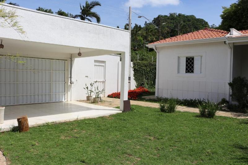 CASA DE CAMPO NA CIDADE DA SAÚDE