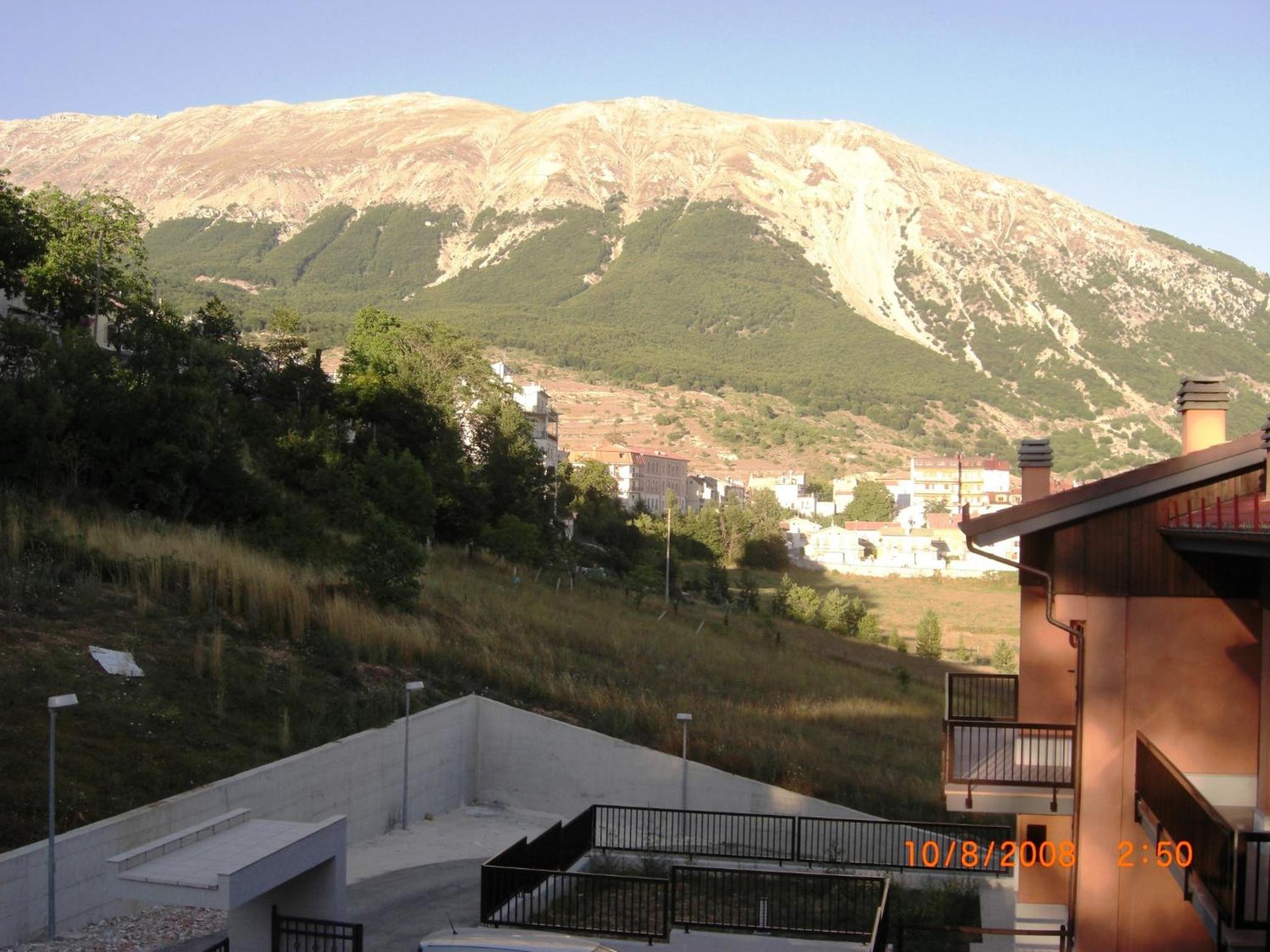 Snowflake Apartment view 4