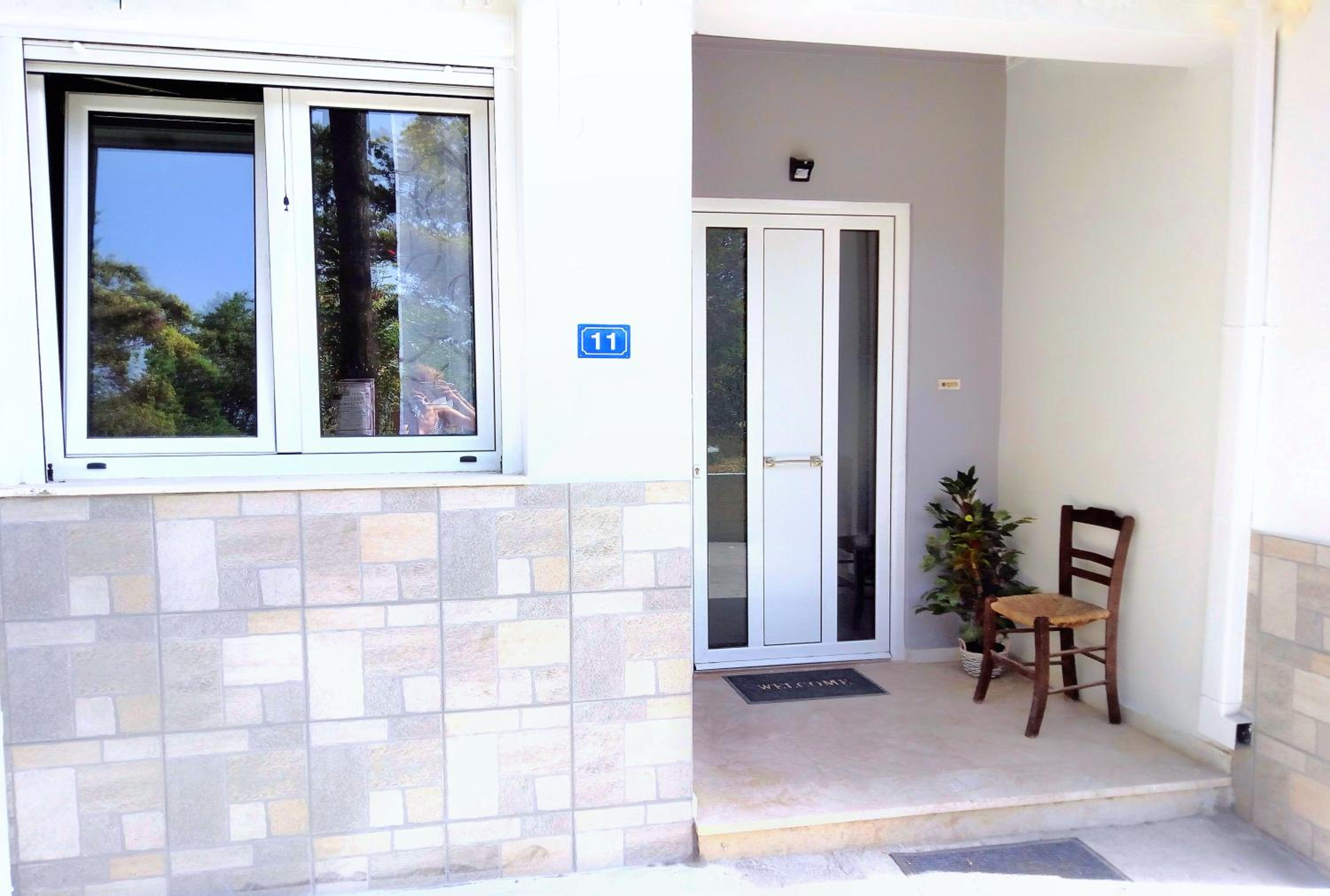 Hotel Holiday House Heraklion - Image 1