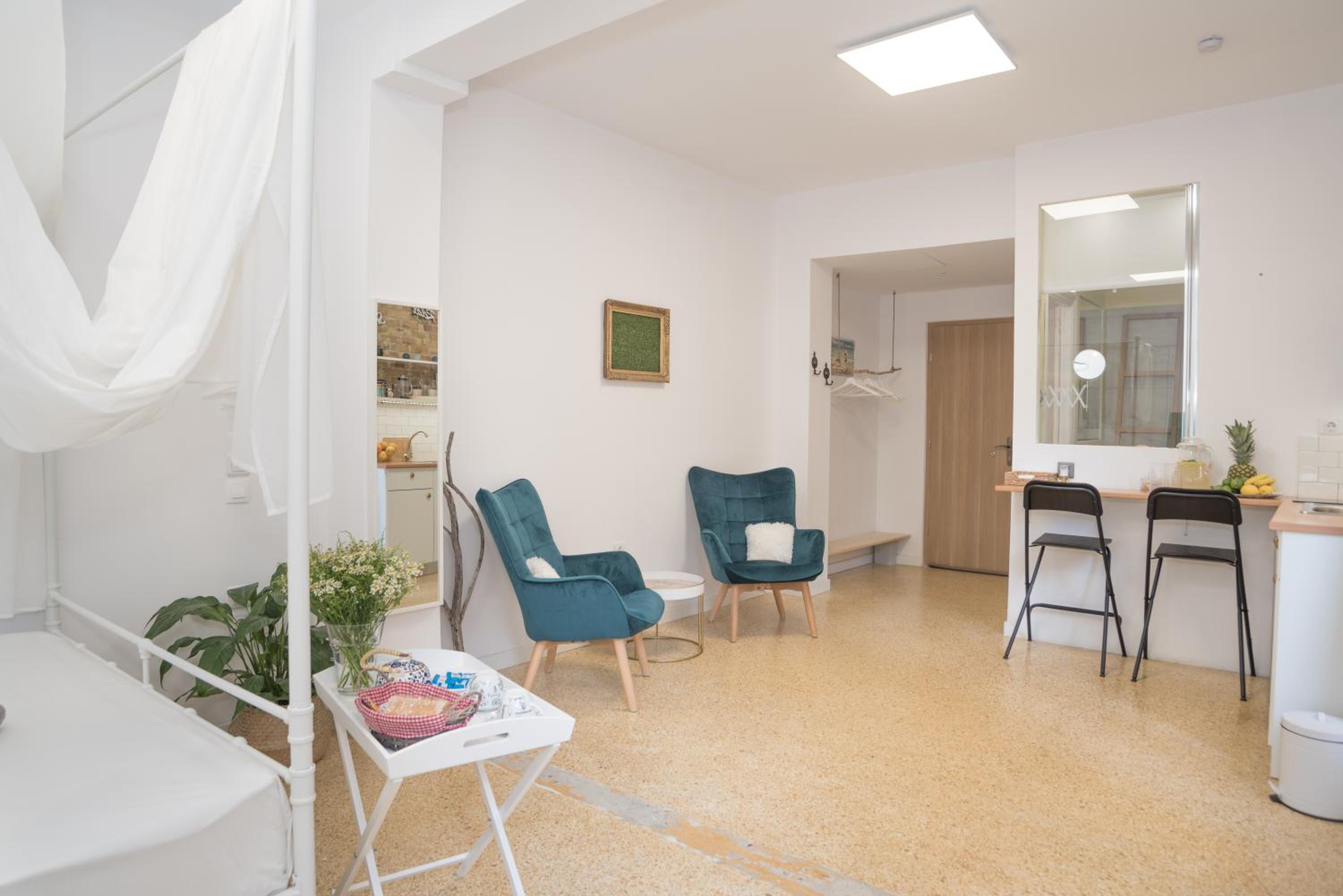 Na'maste Apartments