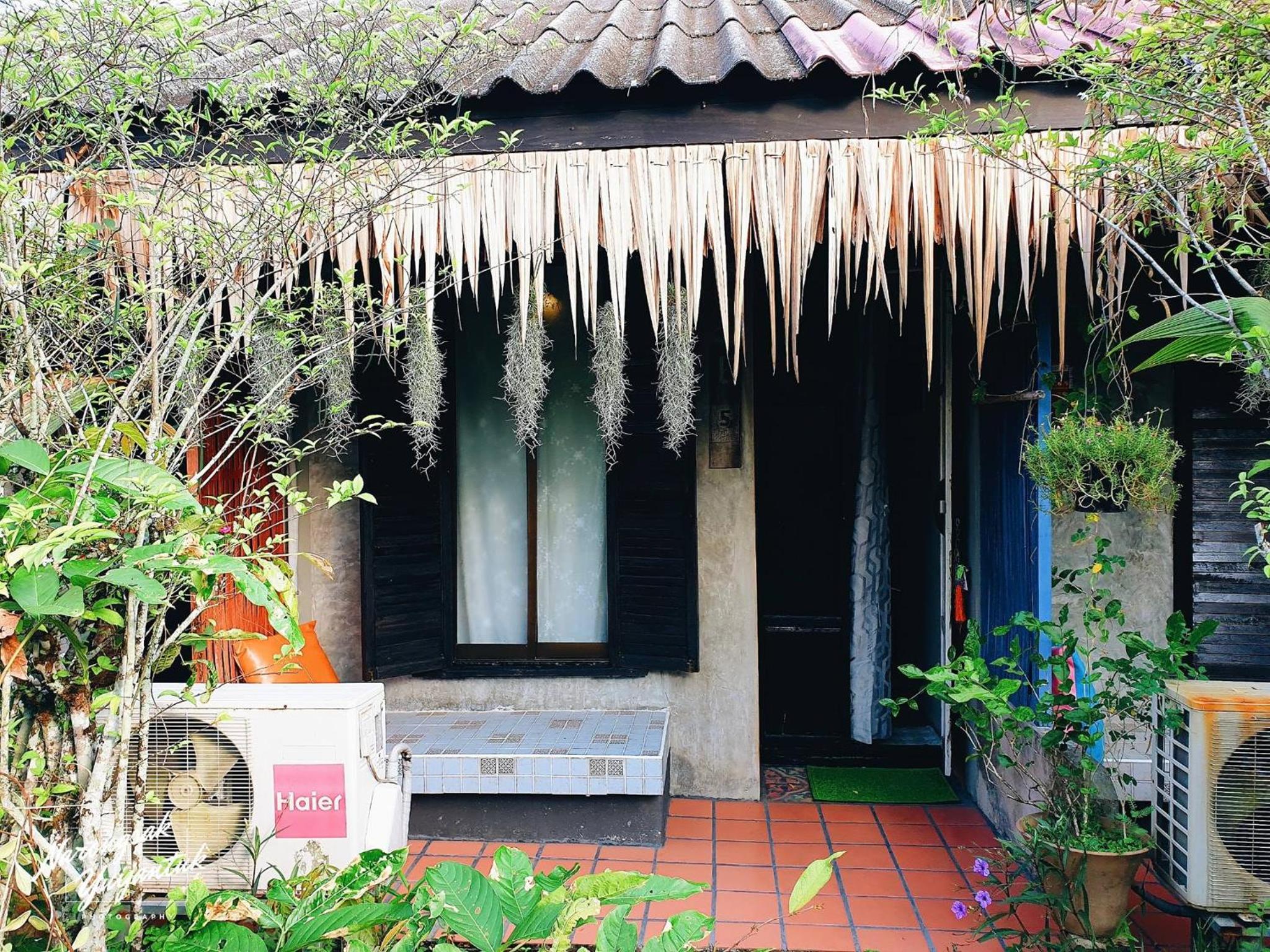 Hotel Artist's Place Trat - Image 1