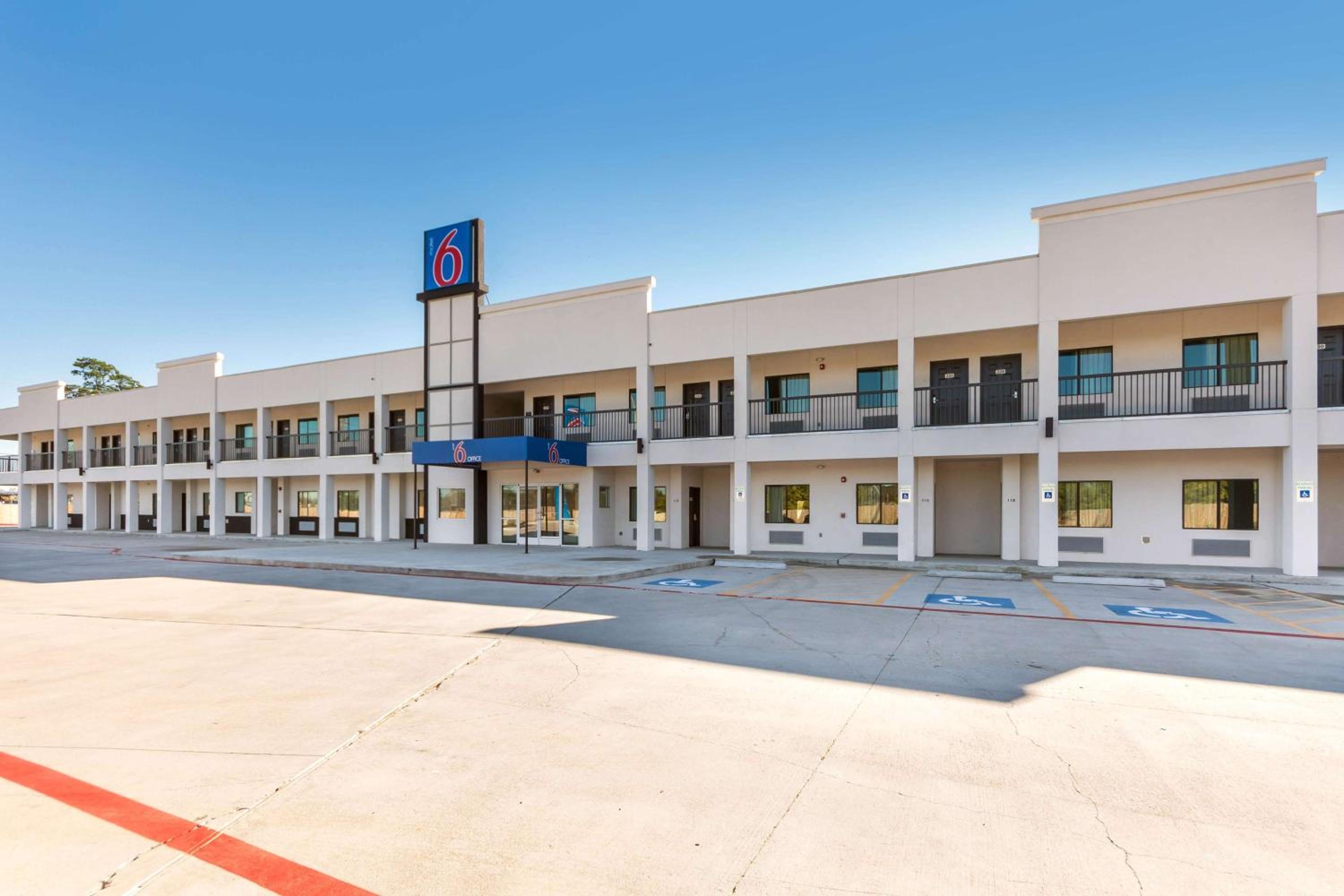 Motel 6-Channelview, TX view 3