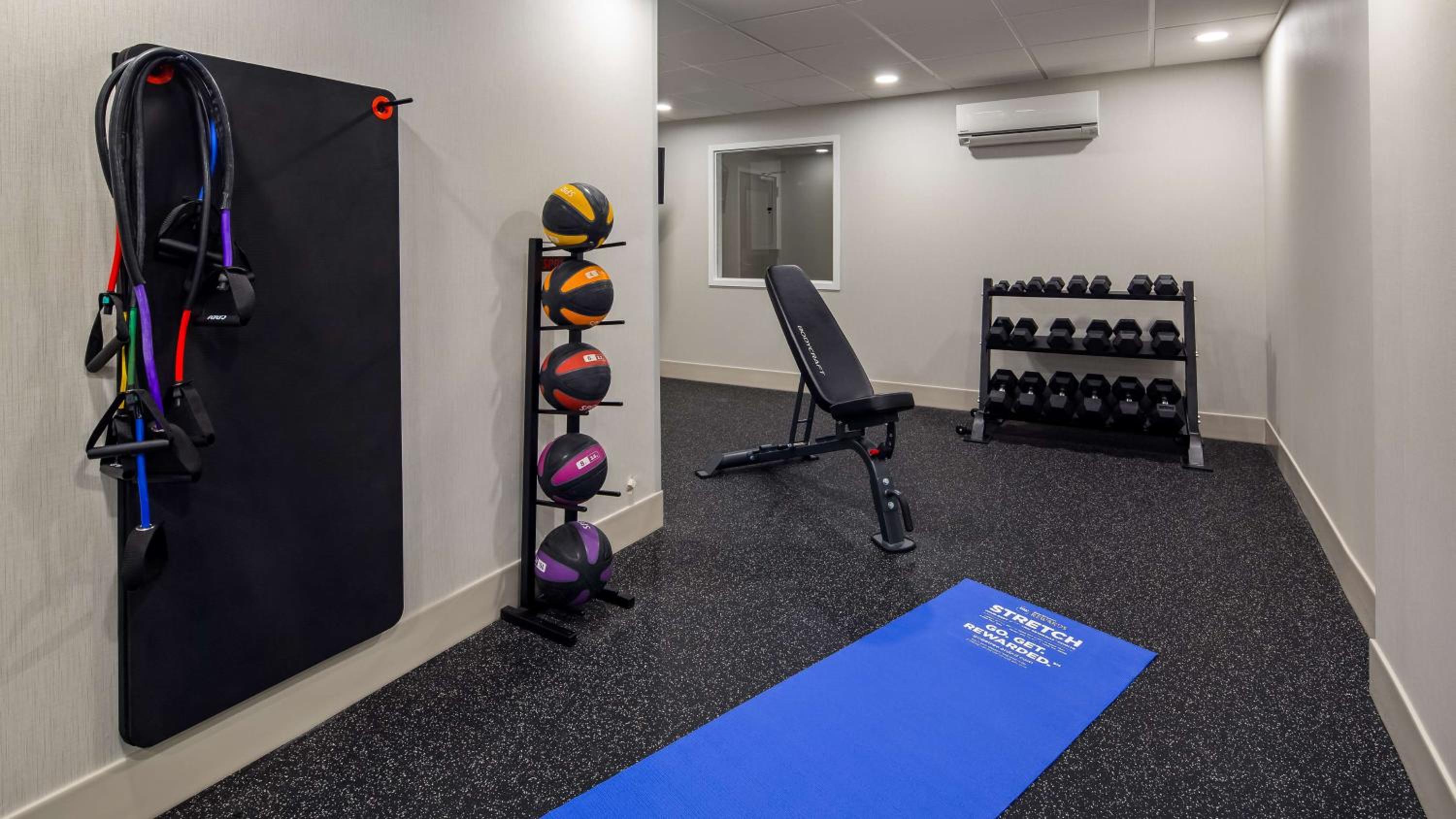 Best Western Hampshire Inn Suites - Property Image 17
