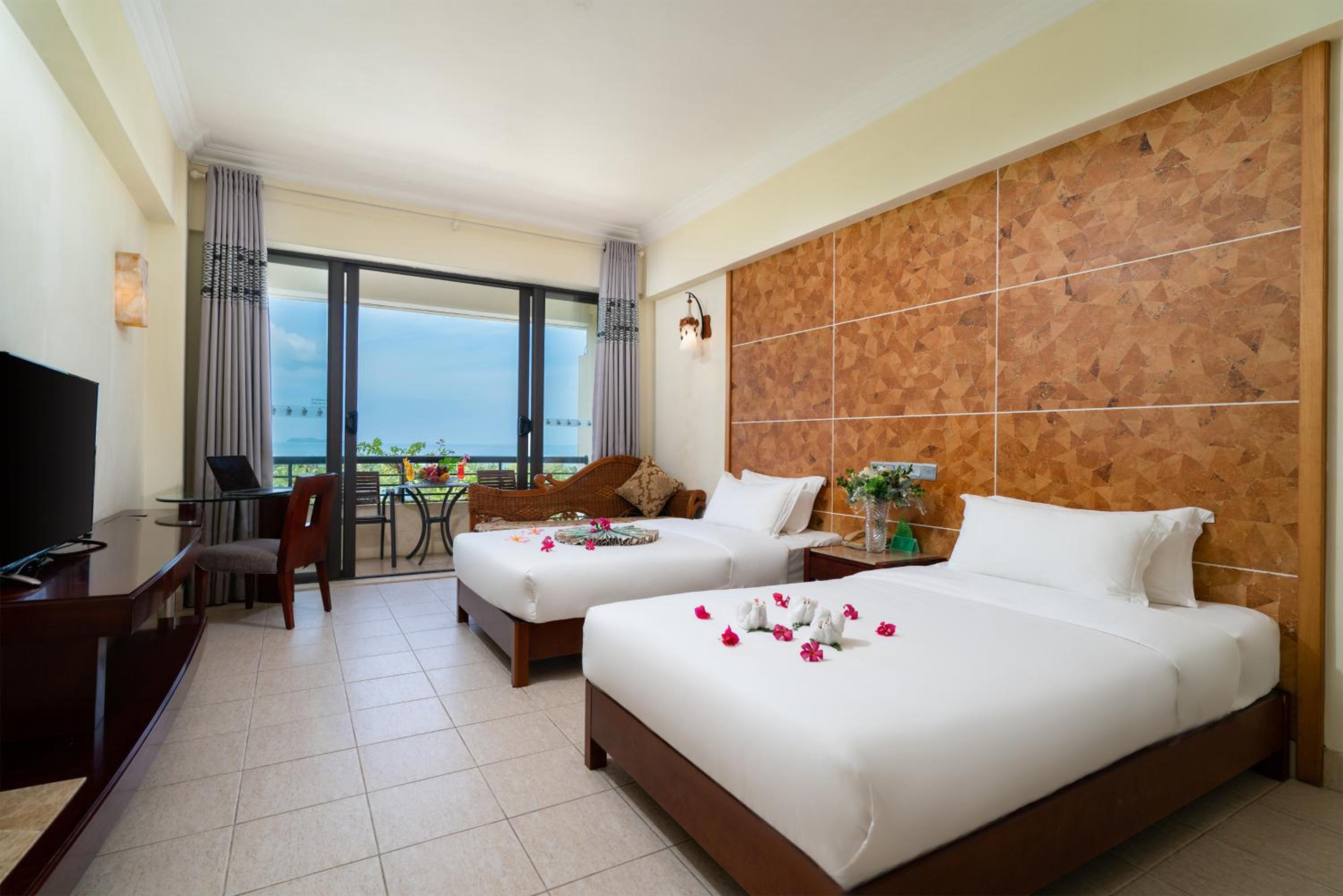 Palm Beach Resort & Spa