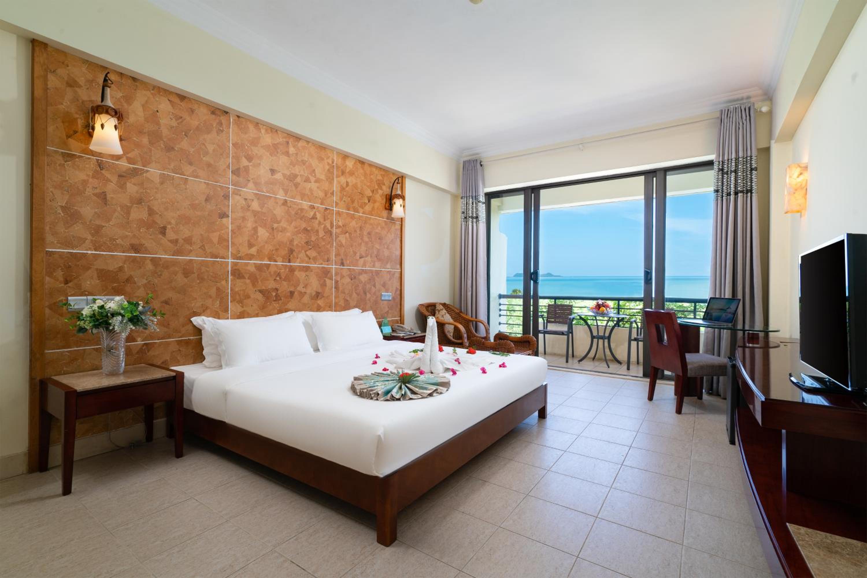 Palm Beach Resort & Spa