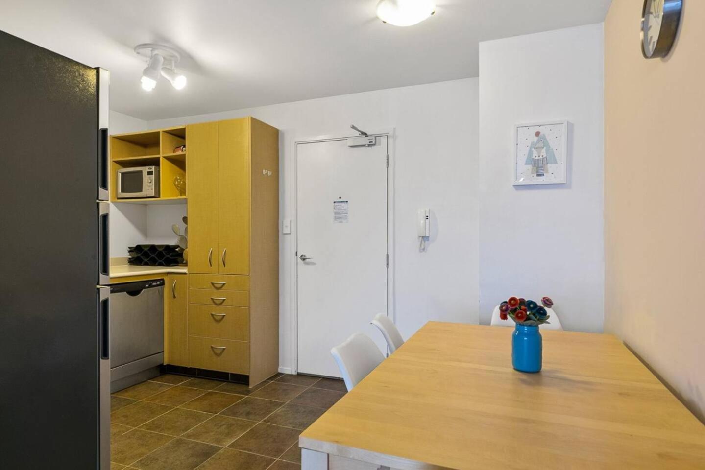 Wonderful Apt in CBD Neighbourhood I Zodiak Stays view 4