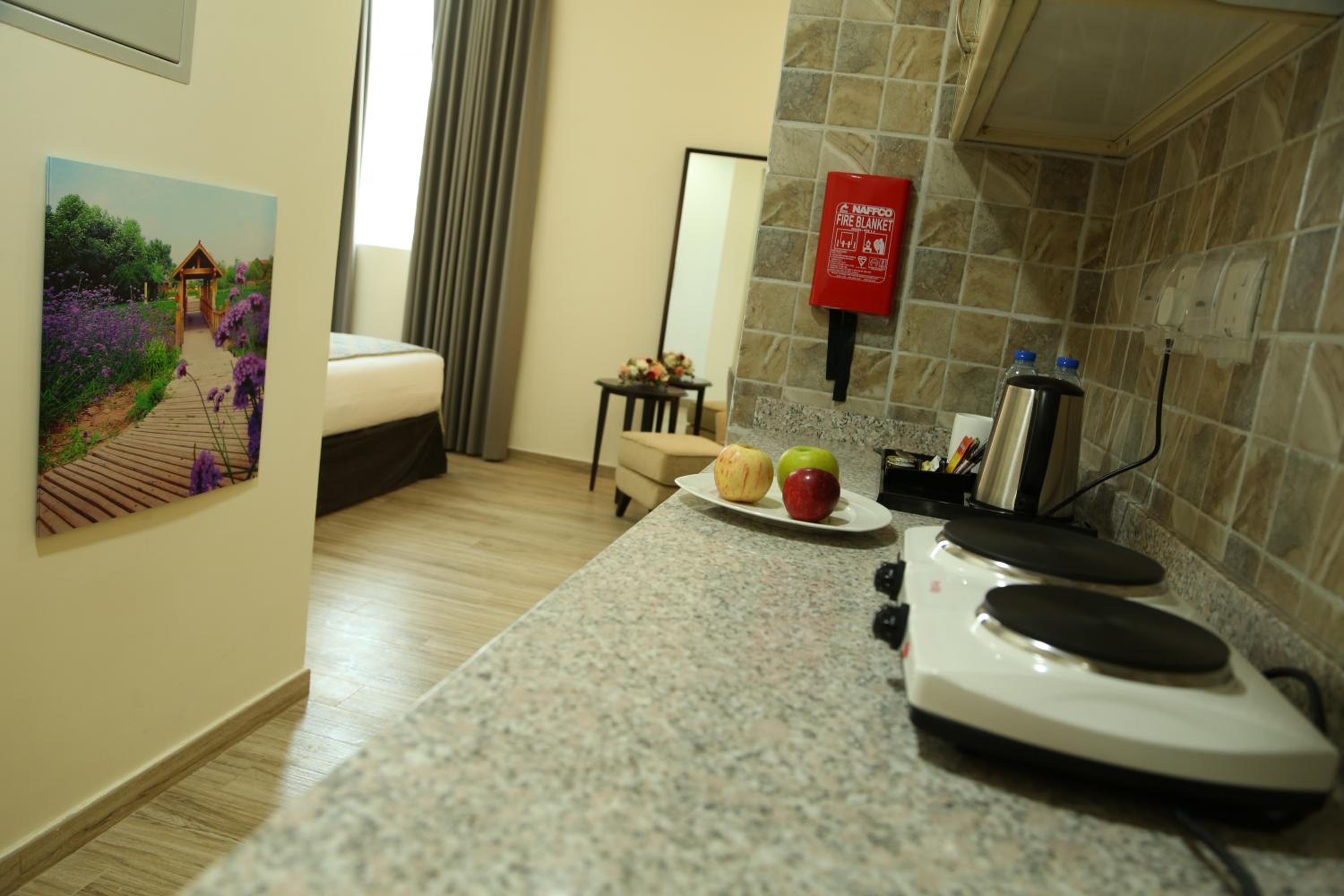 The Uptown Hotel Apartment - Image 2