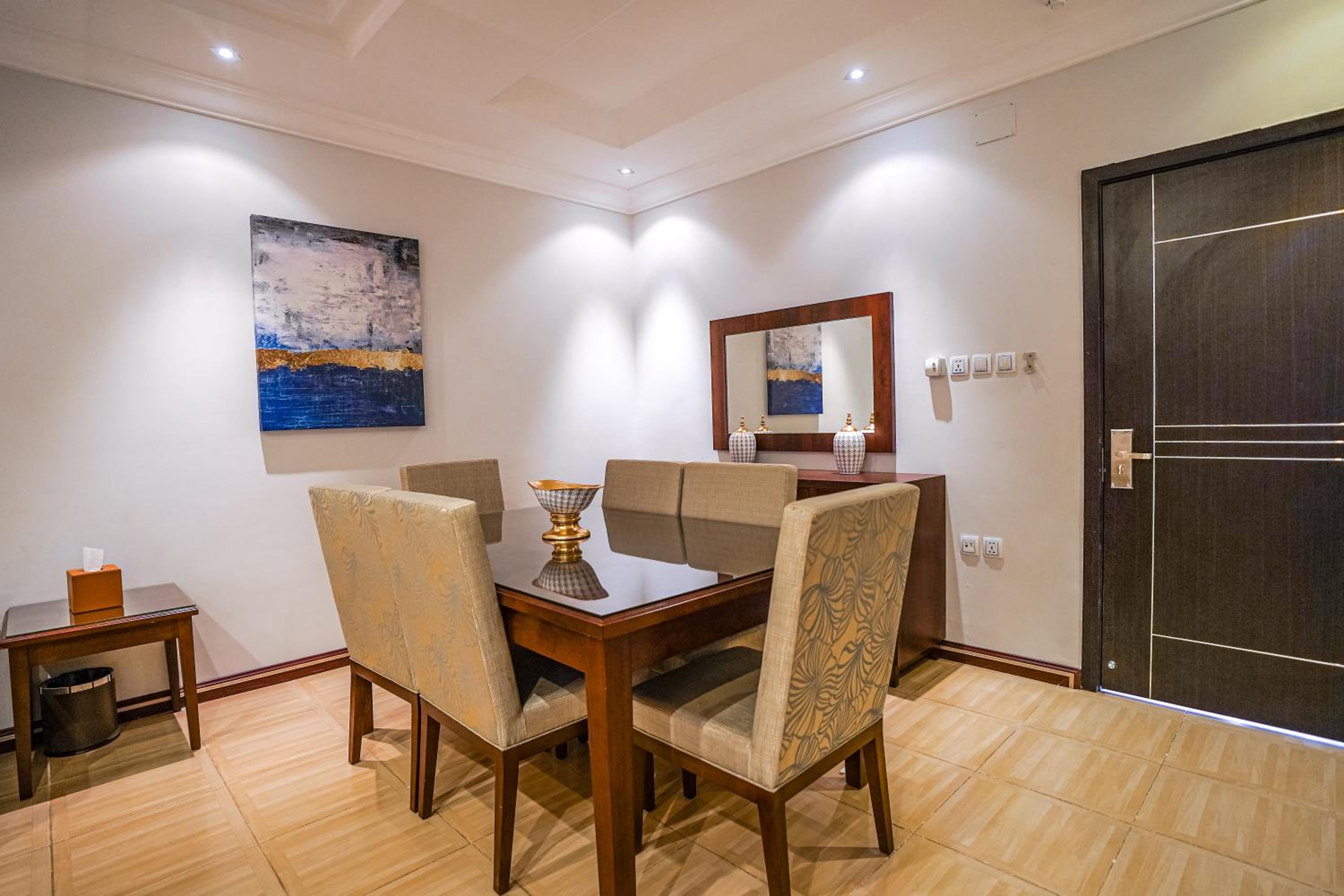 Meral Oasis Hotel Villas