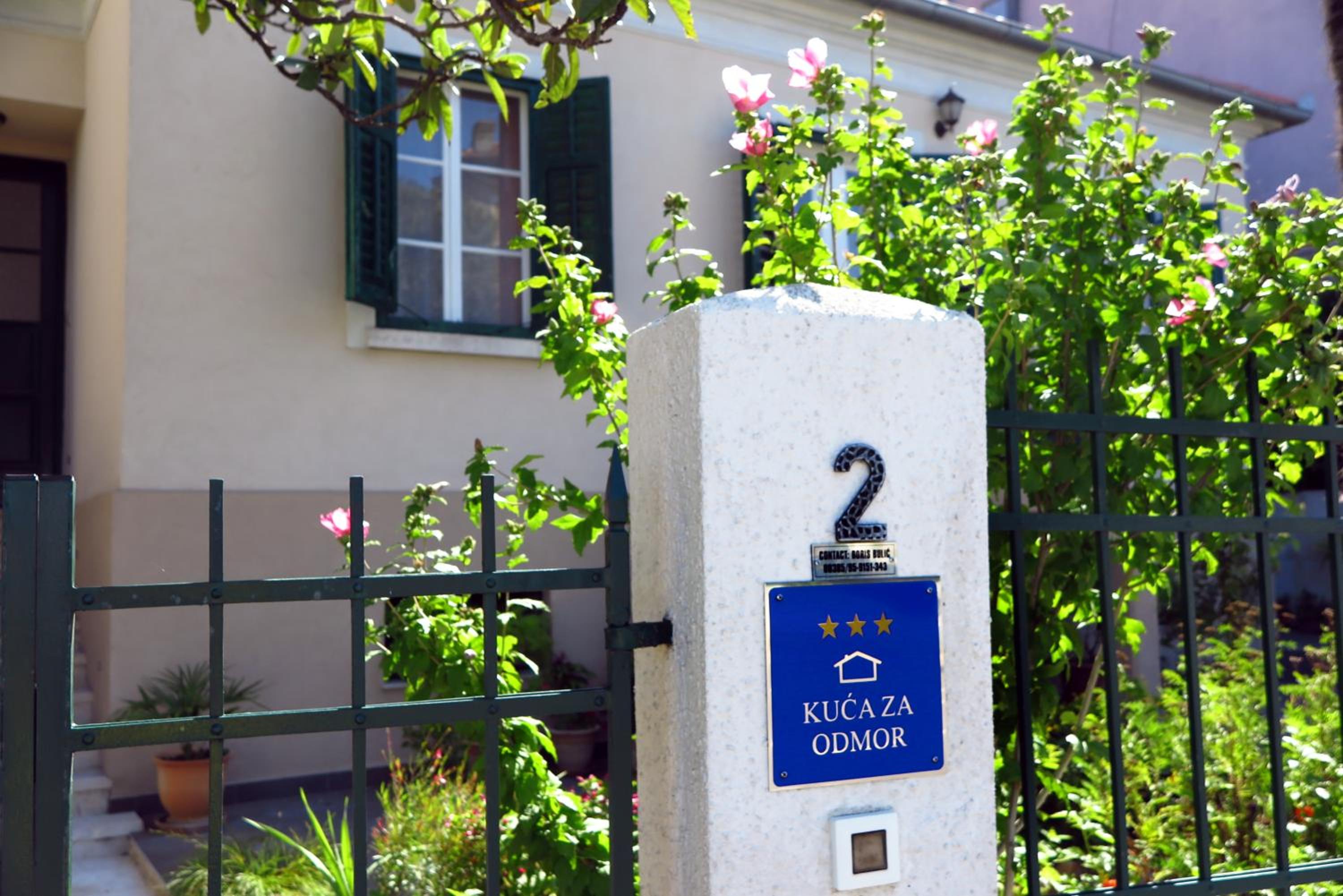 Villa Nada view 3