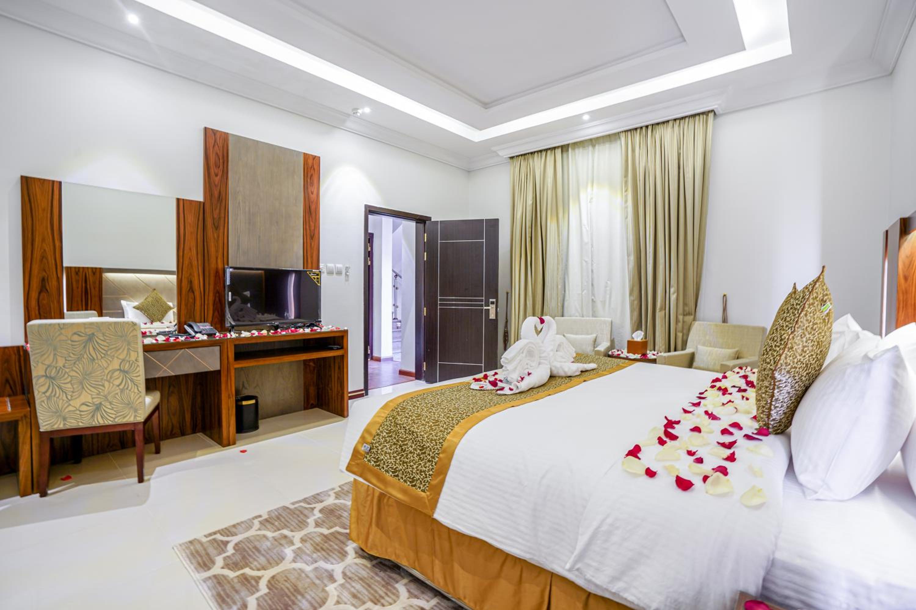 Meral Oasis Hotel Villas