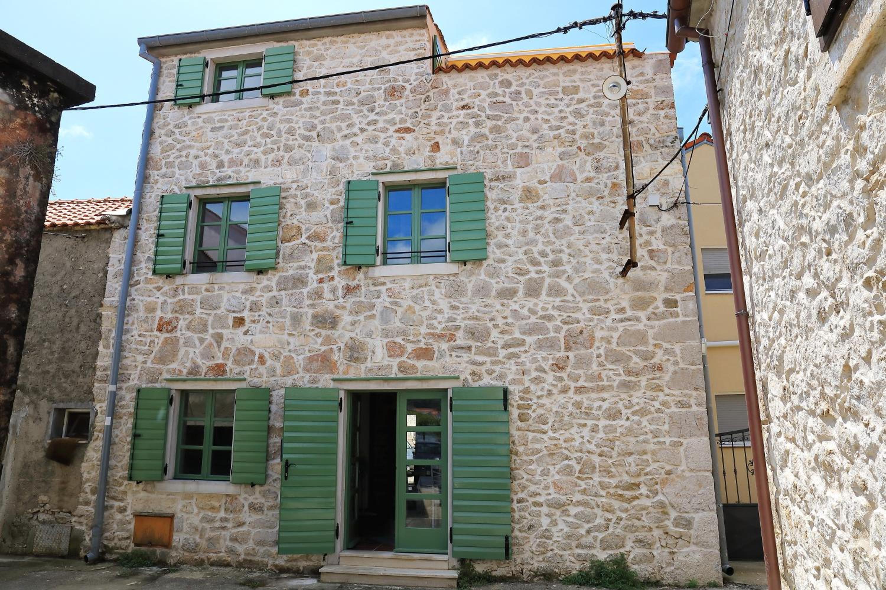 Photo 27