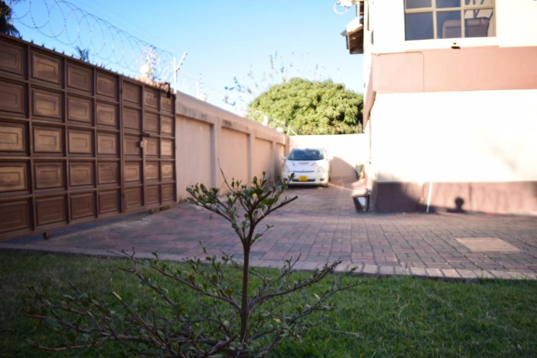 Photo 40