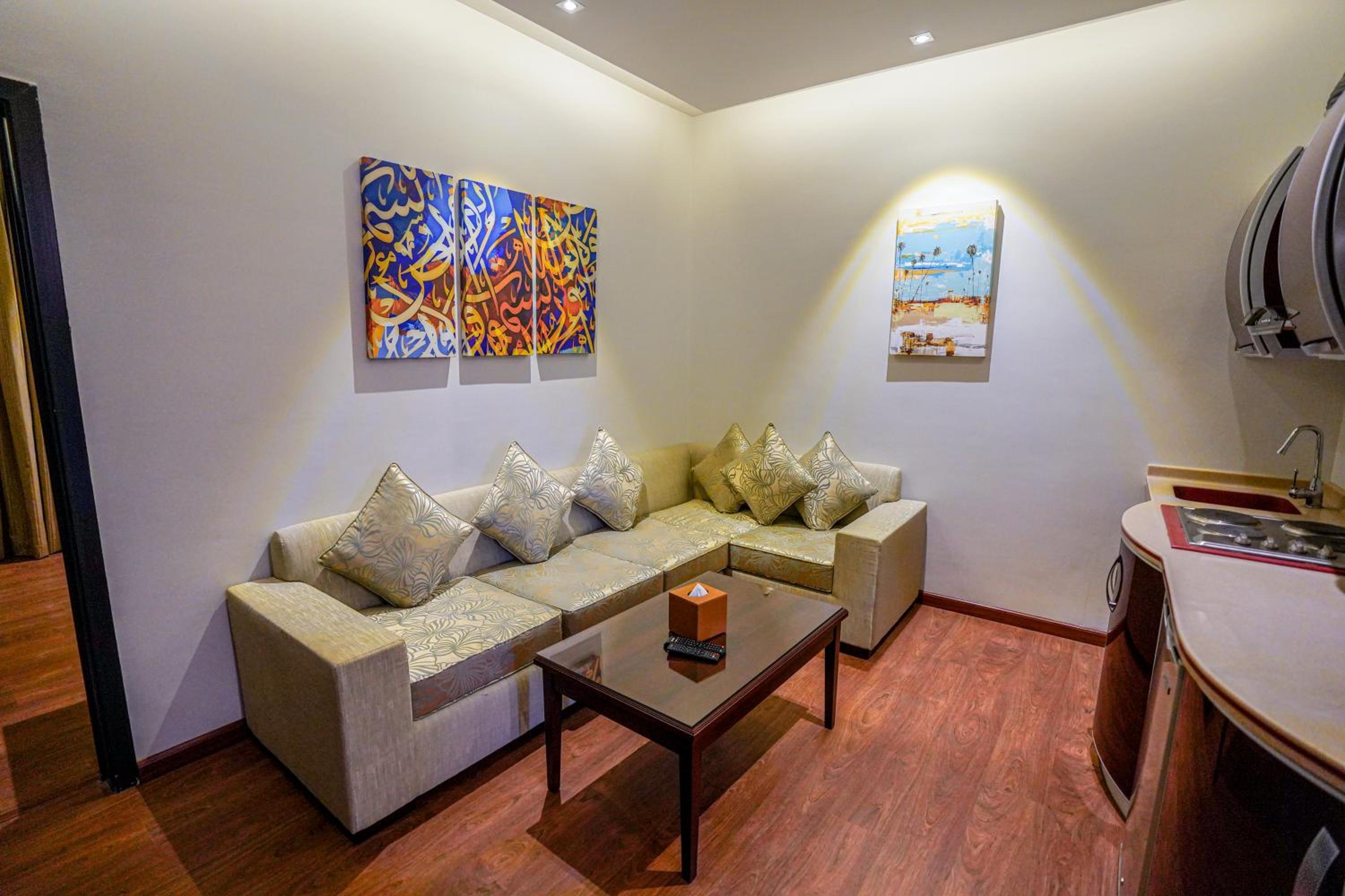 Meral Oasis Hotel Villas