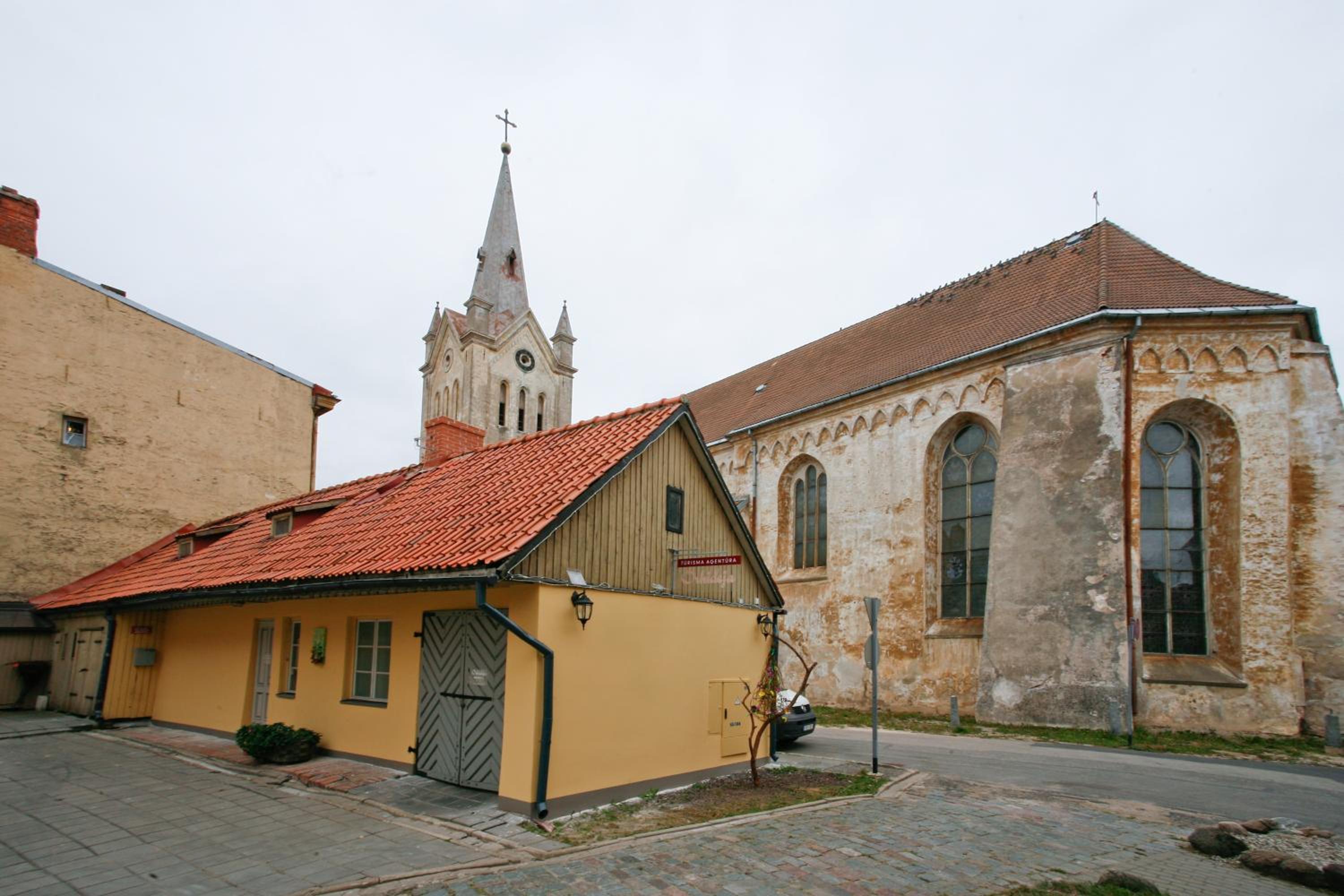 Photo 6