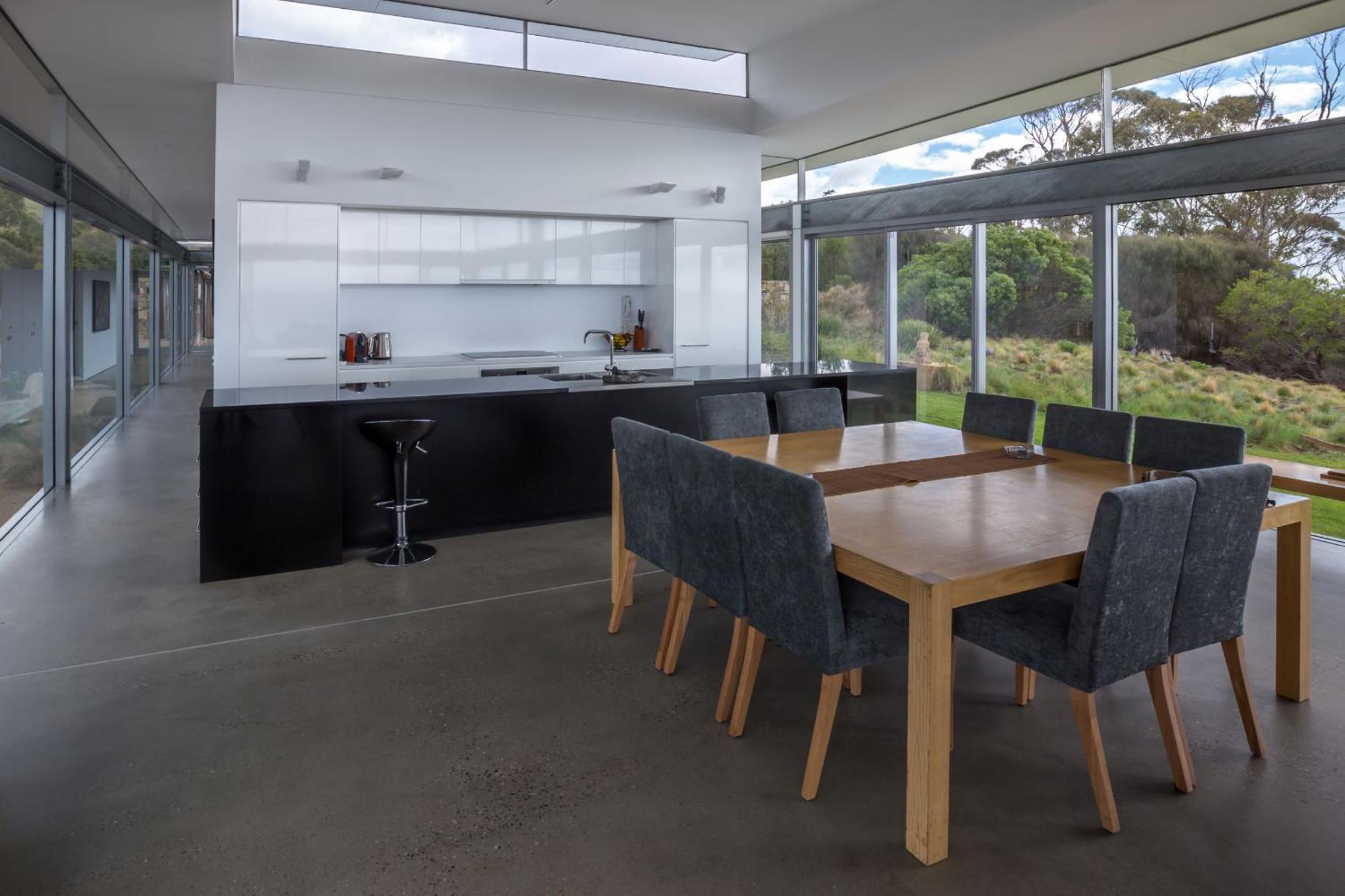 Avalon Coastal Retreat