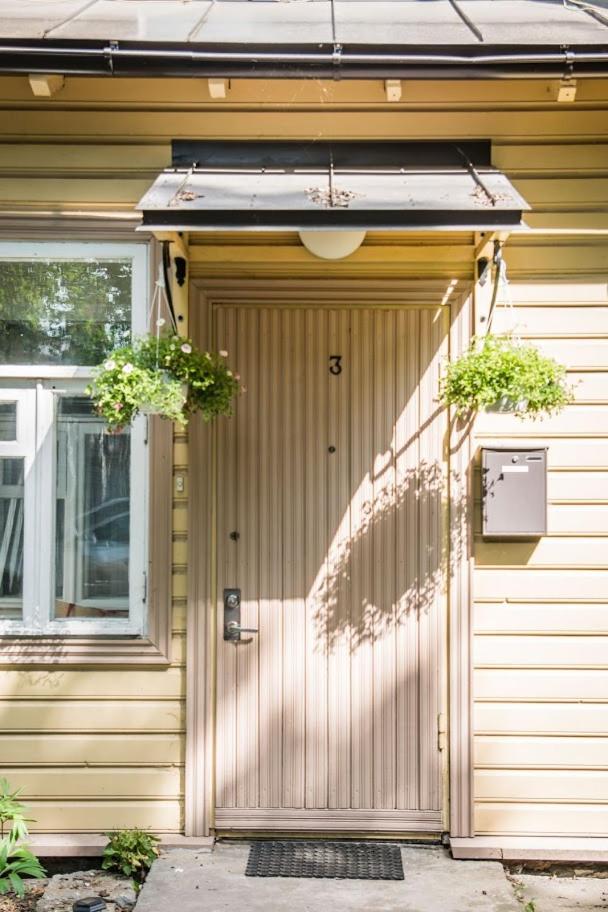 Cozy city studio apartment free parking