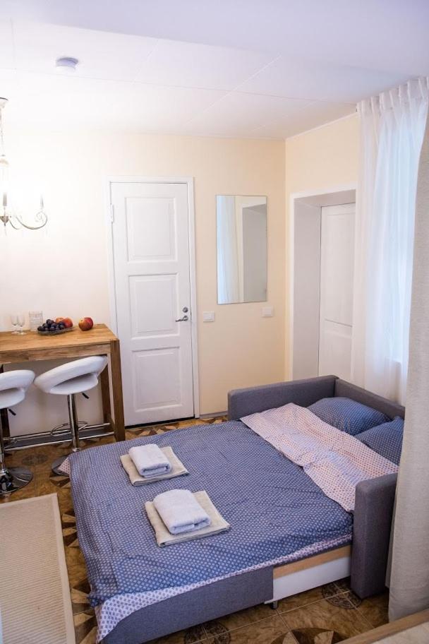 Cozy city studio apartment free parking
