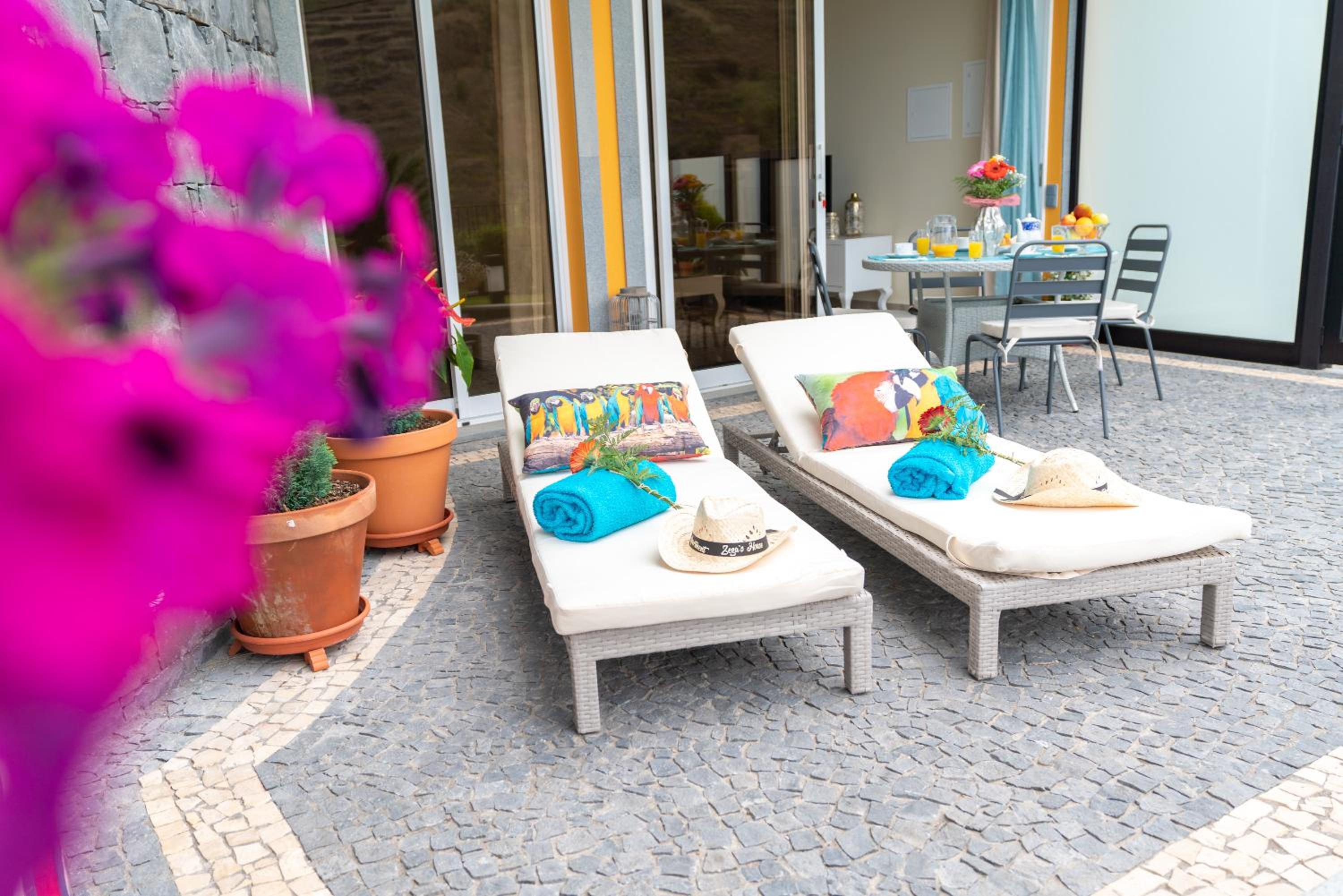 Zeza´s Garden view 2