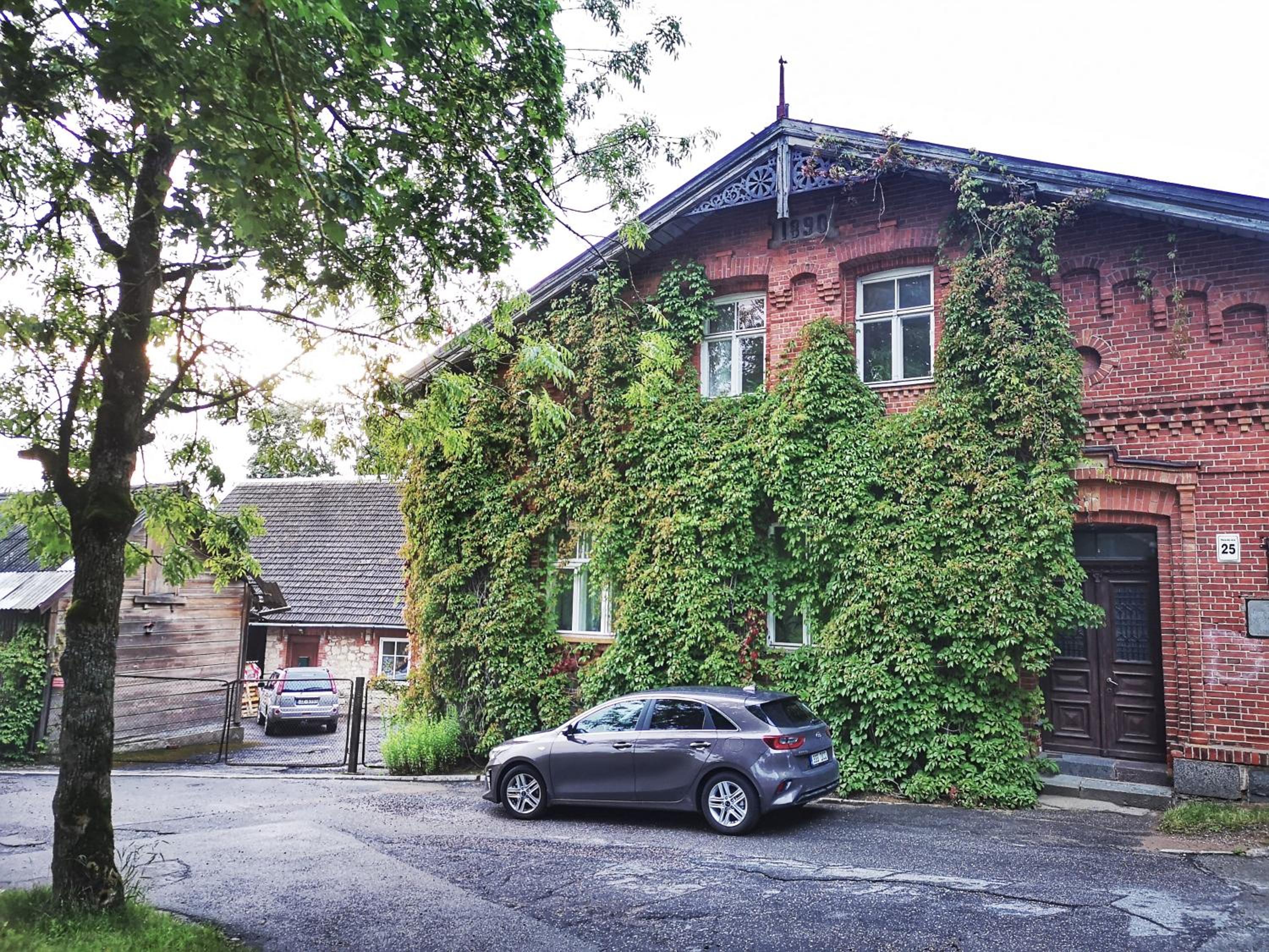 Photo 23