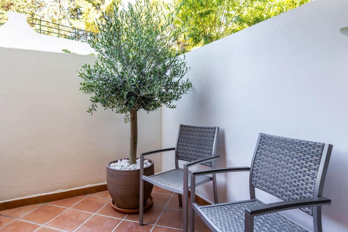 4 bedroom luxury duplex with sea views by Puerto Banus view 3