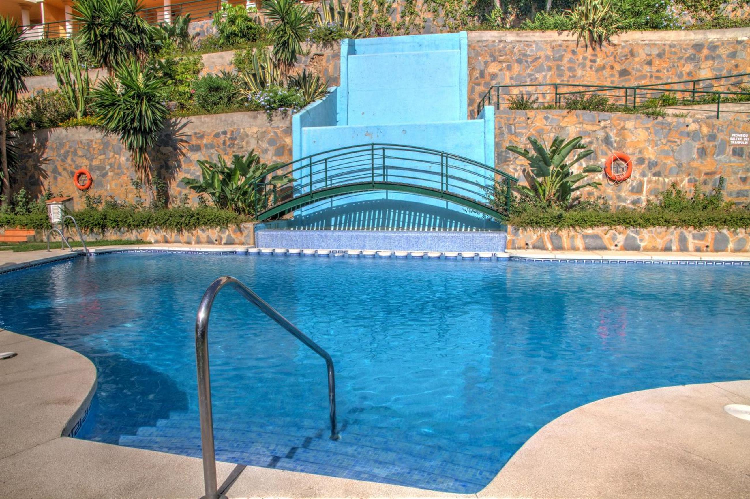 4 bedroom luxury duplex with sea views by Puerto Banus view 4