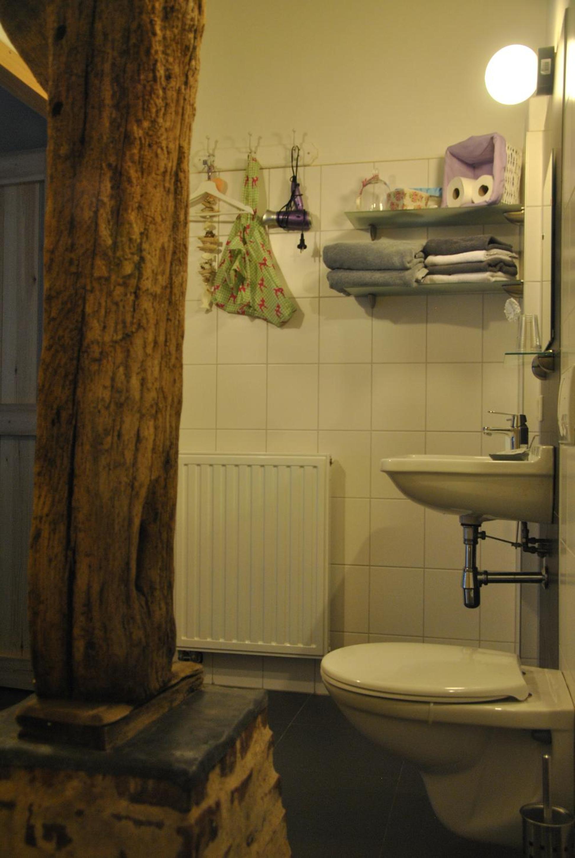 Photo 42