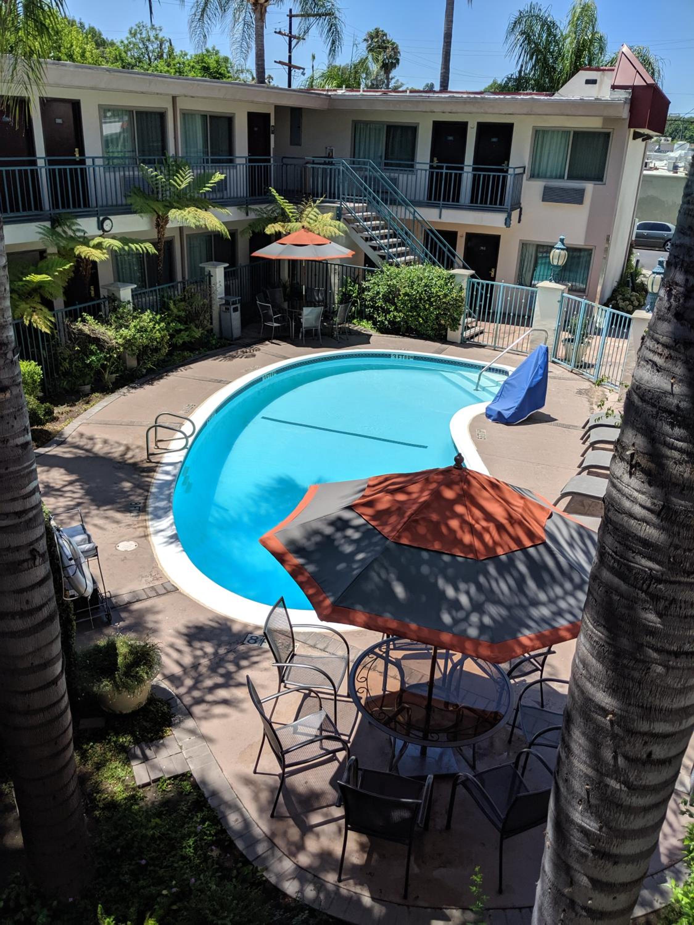 Tarzana Inn - Property Image 16