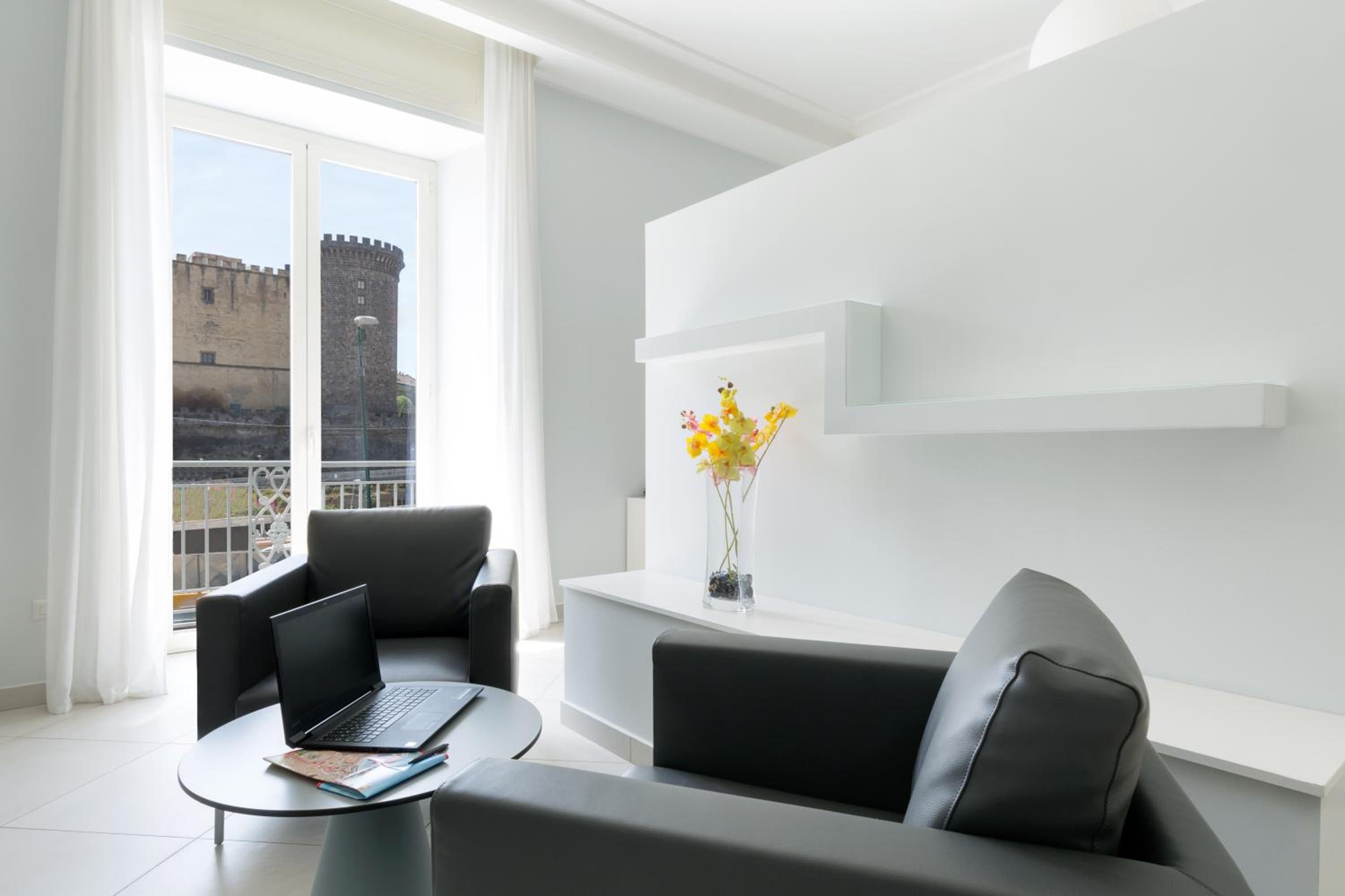 Dioniso’s Luxury Apartments Municipio