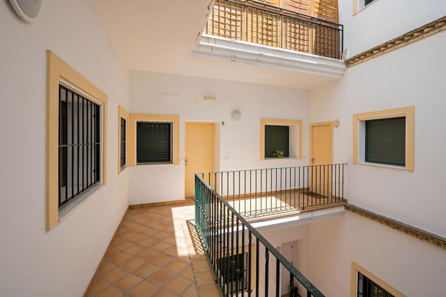 Triana Alfareria Suites by Valcambre
