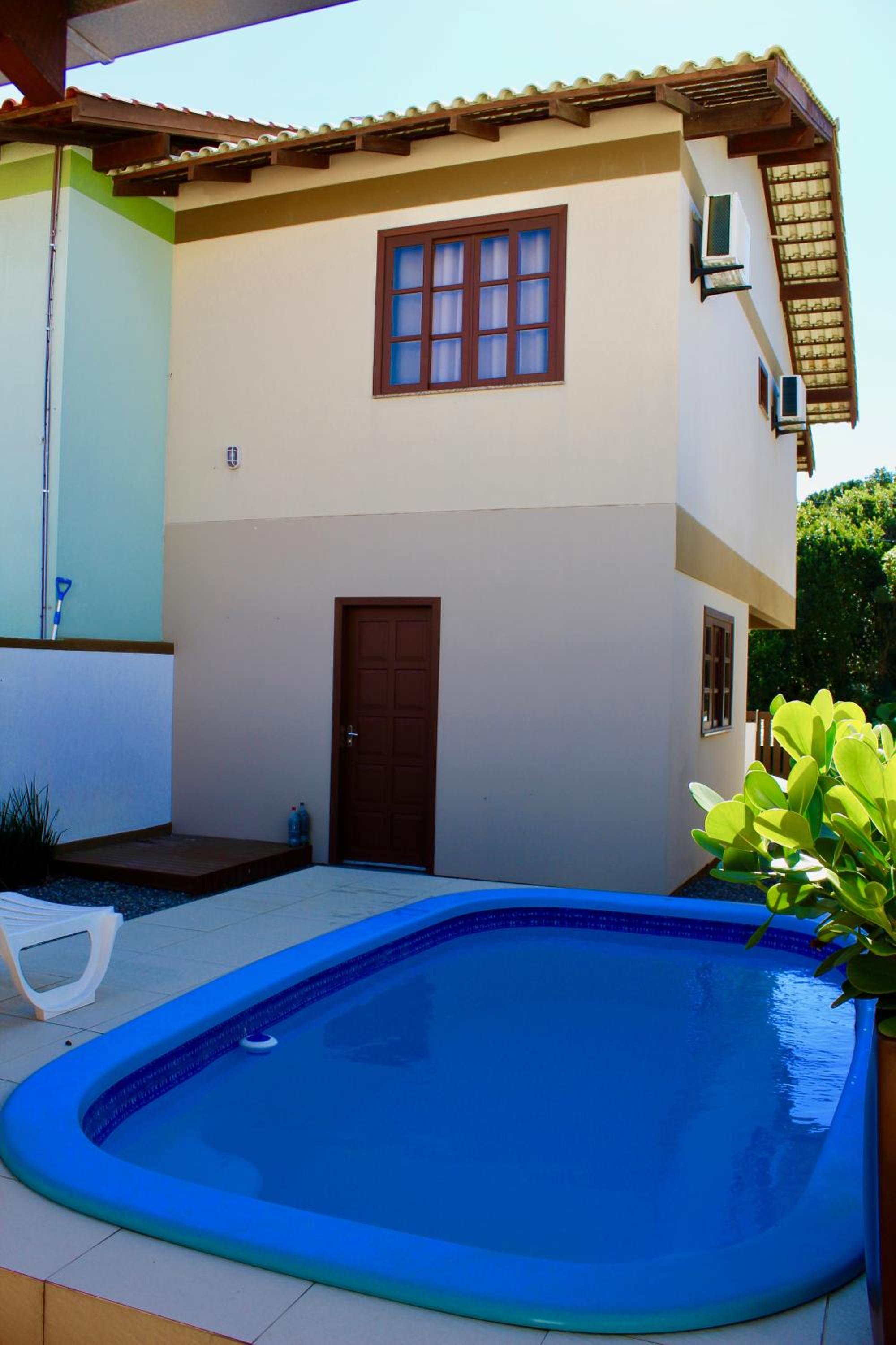 Sobrado c piscina a 500 metros da praia Canto Grande Rutilio N125