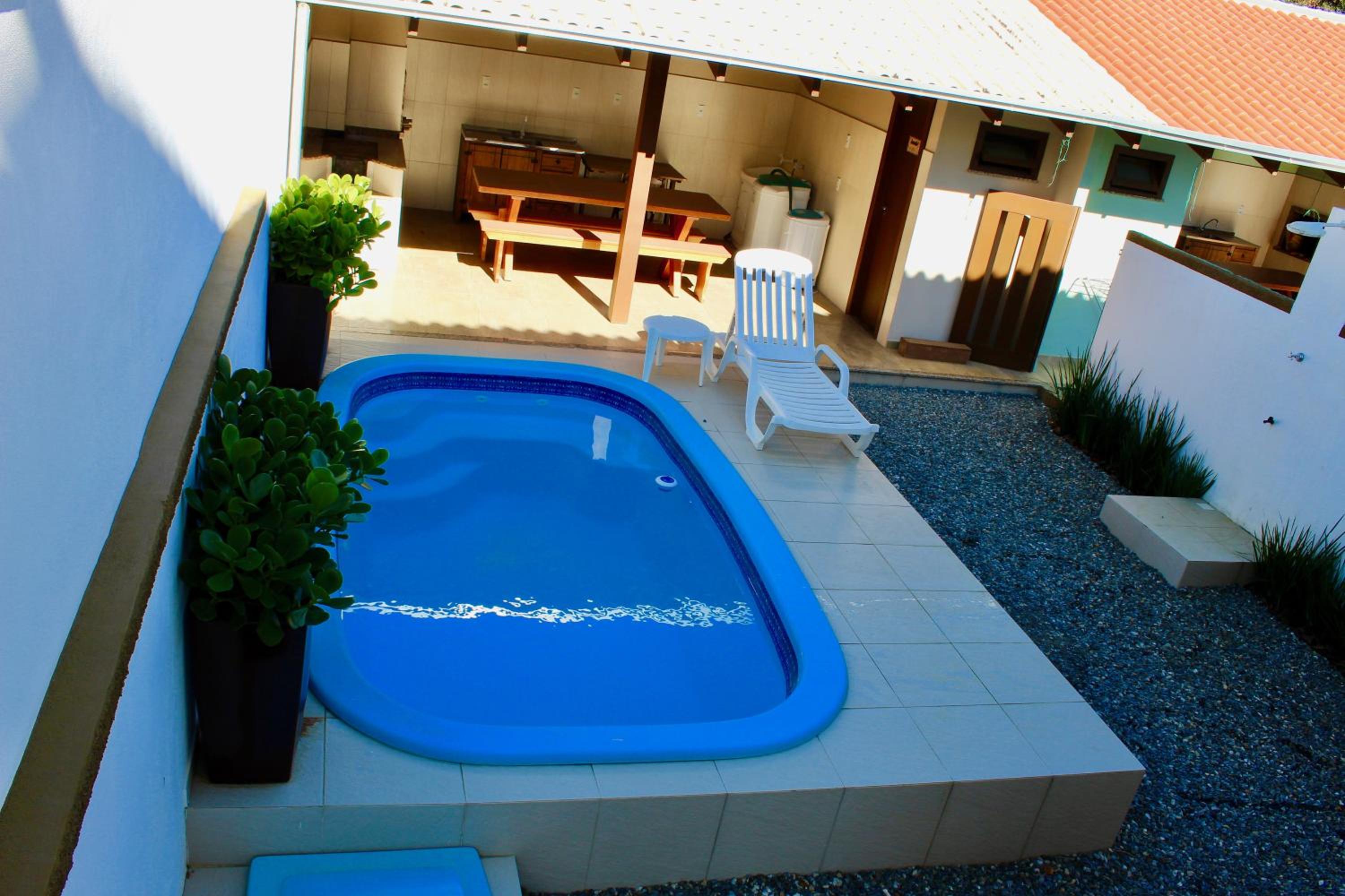 Sobrado c piscina a 500 metros da praia Canto Grande Rutilio N125