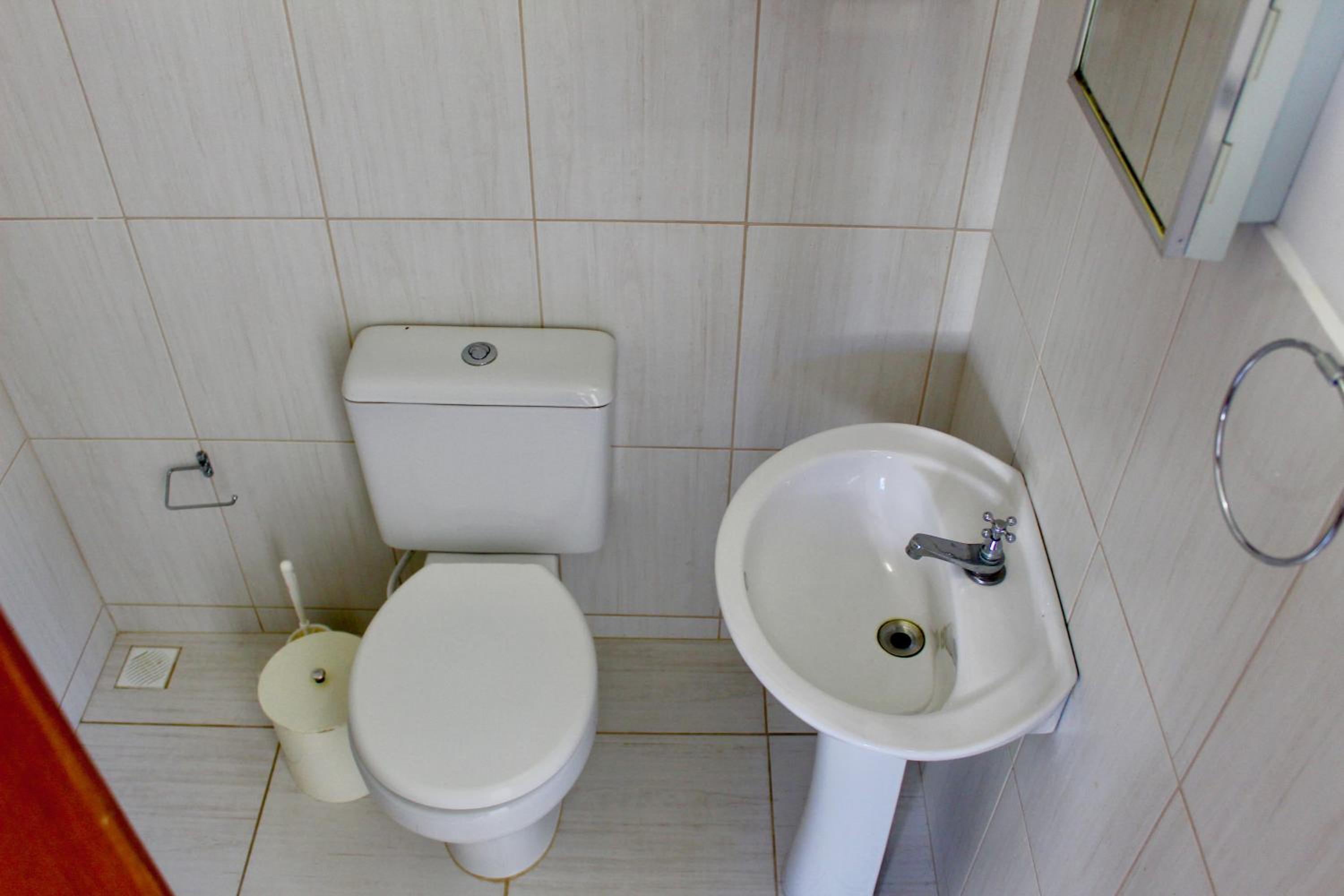Sobrado c piscina a 500 metros da praia Canto Grande Rutilio N125