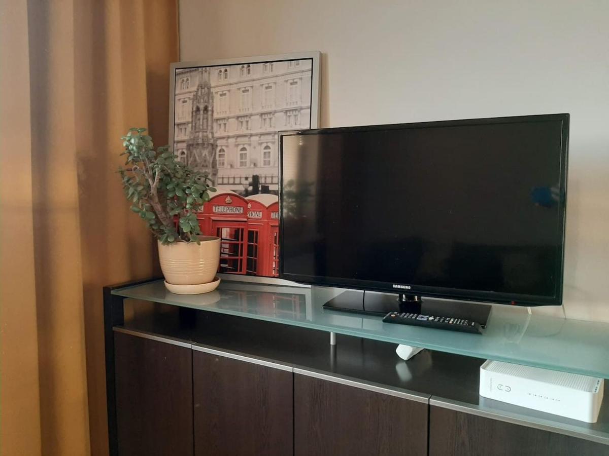 Airport Residence Amber view 4