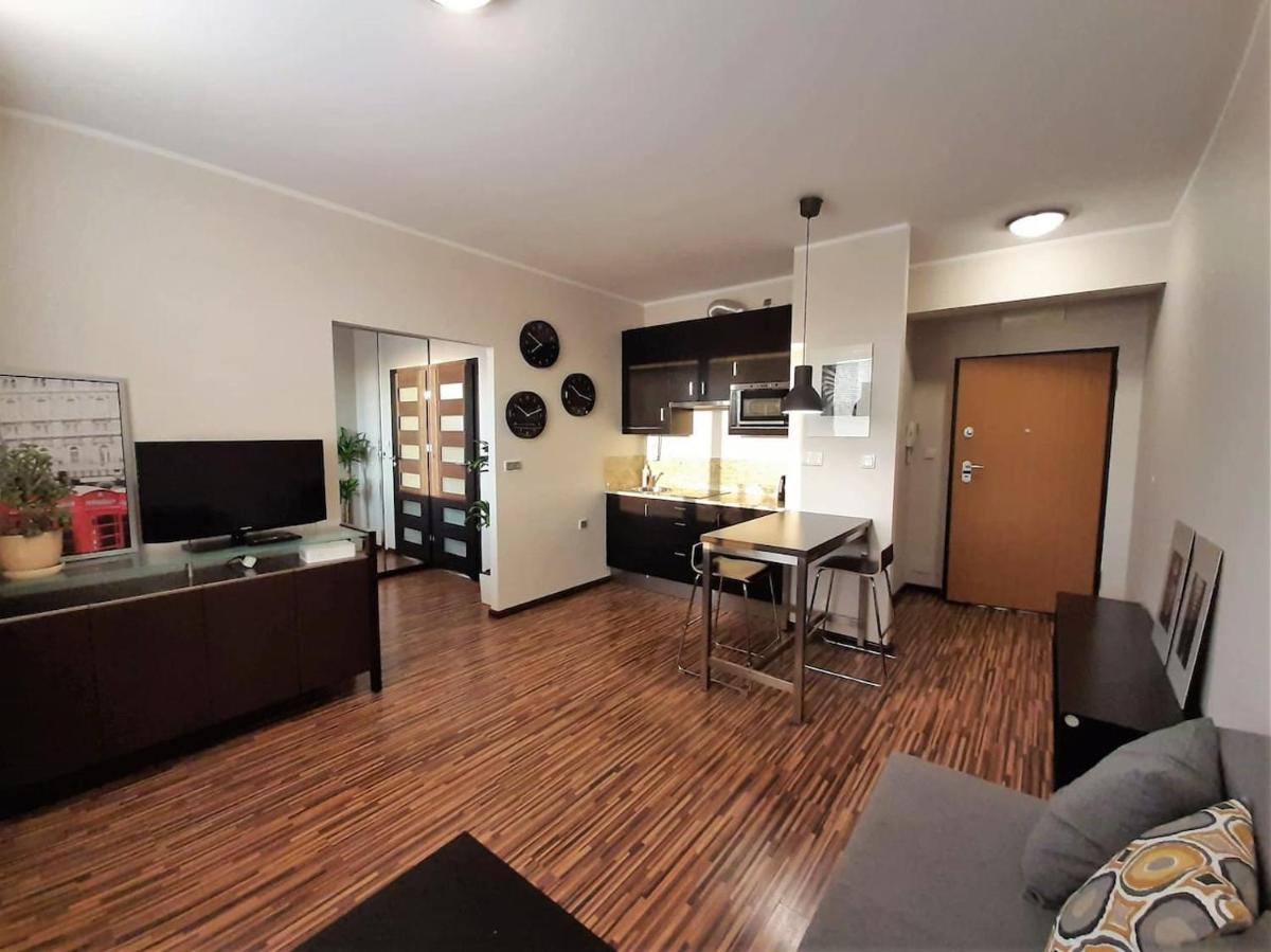 Airport Residence Amber view 3
