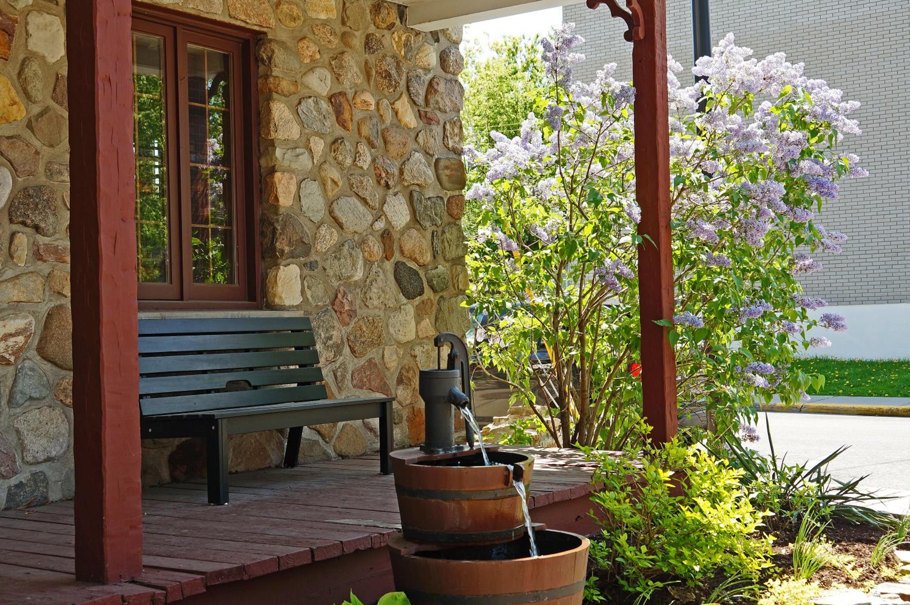 Guesthouse Refuge du Poète Montreal-Longueuil