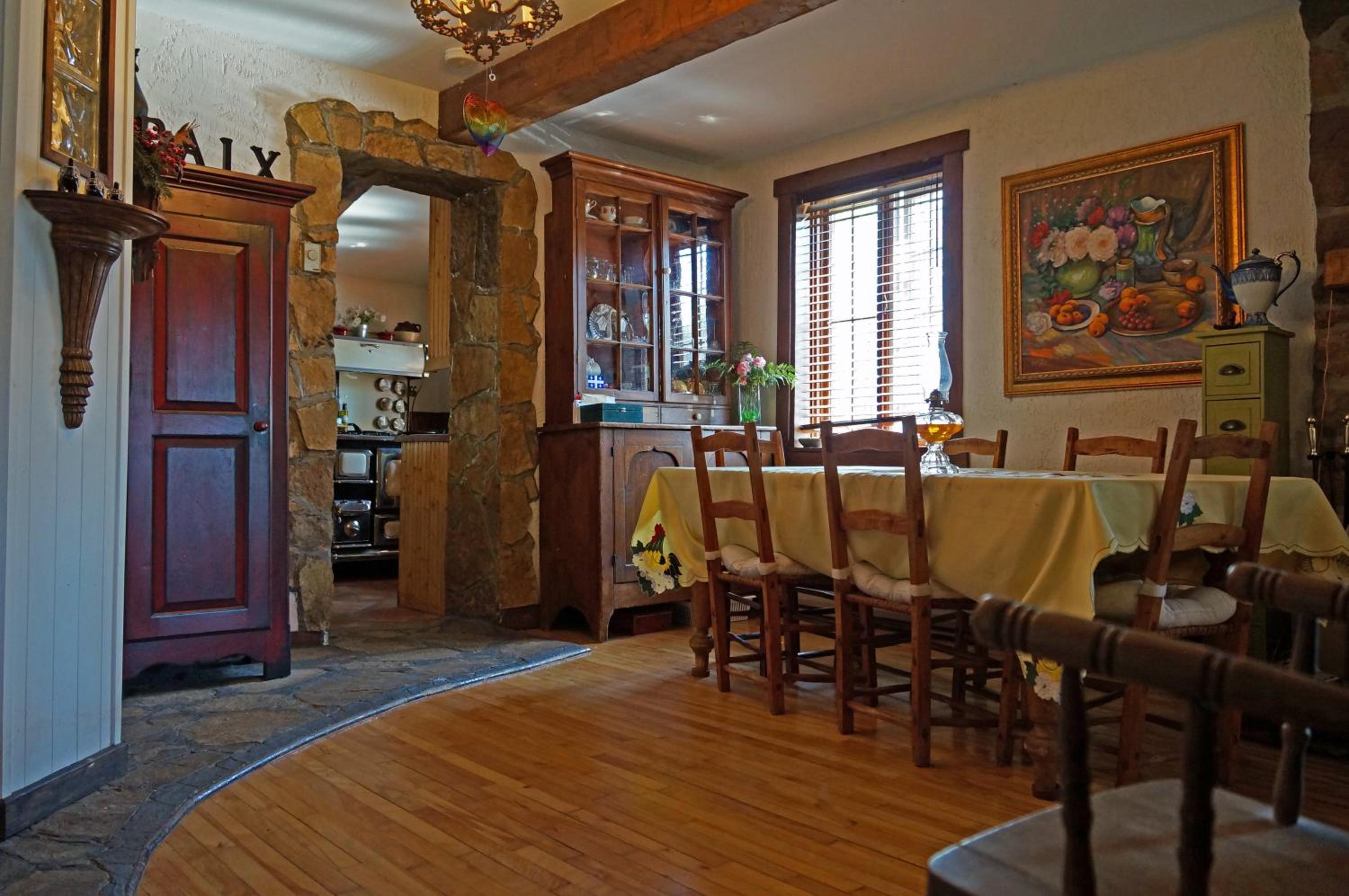 Guesthouse Refuge du Poète Montreal-Longueuil