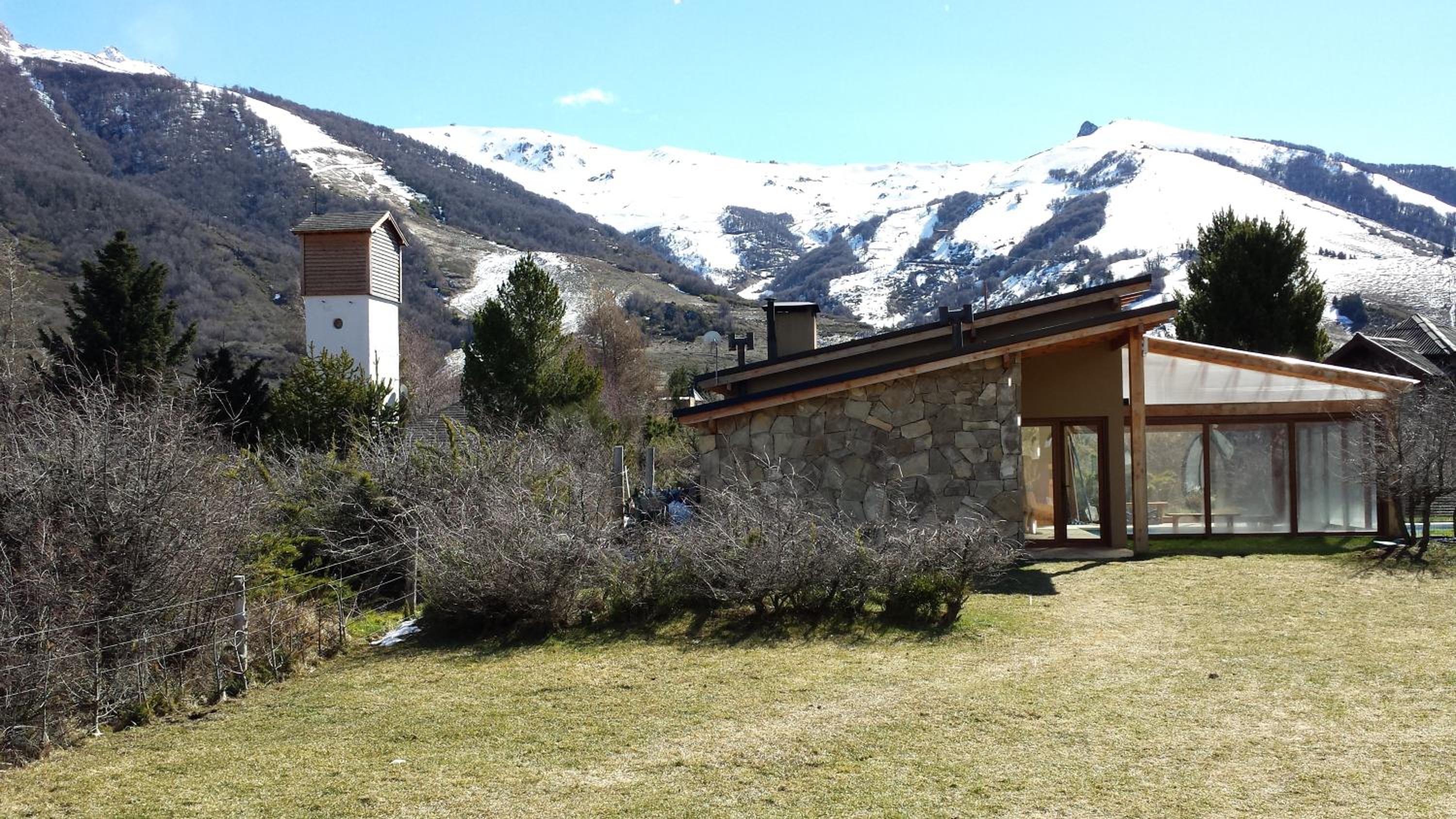 Duplex en la Base del Cerro