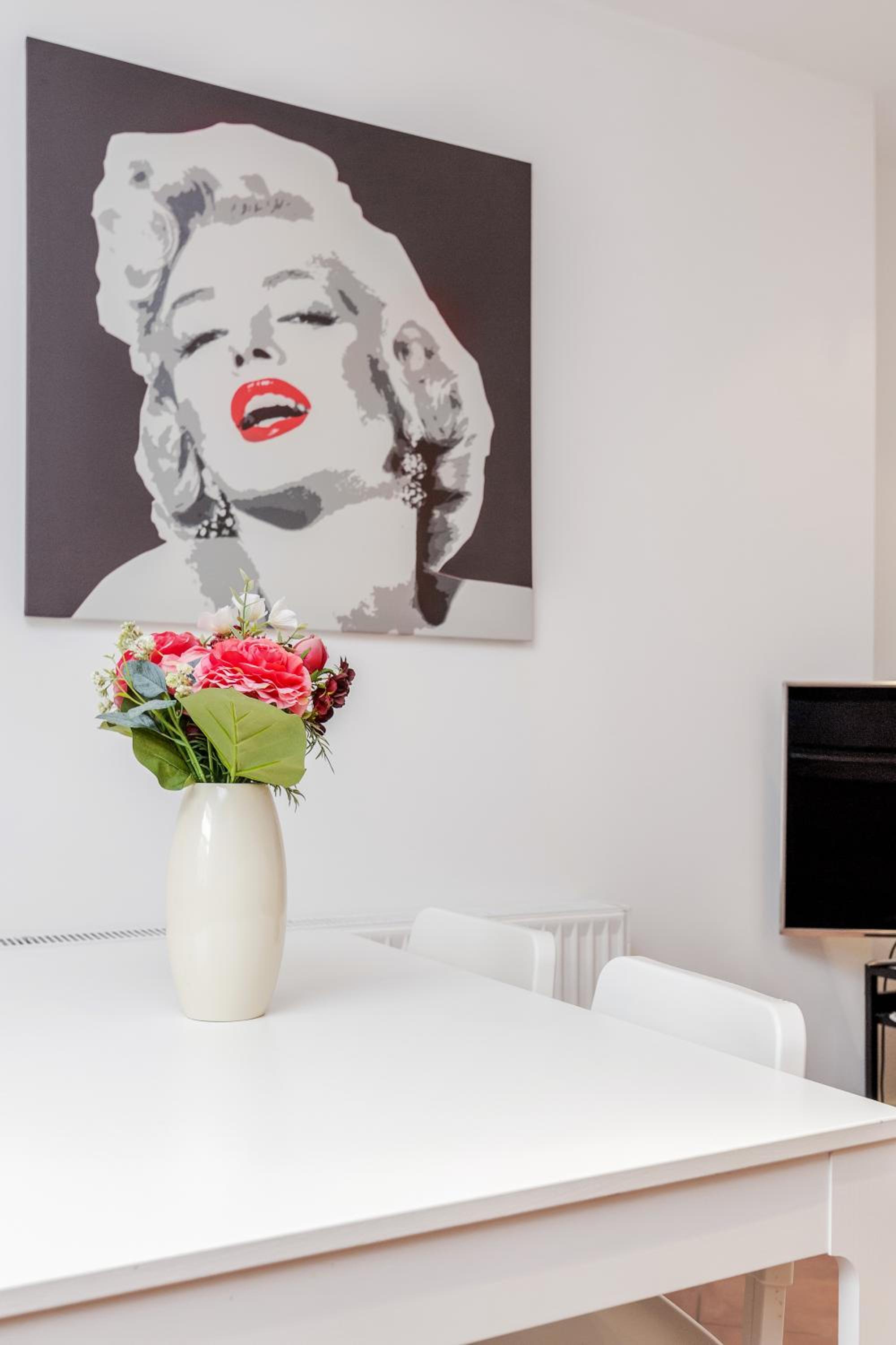 New 2 Bed Apartment in Covent Garden