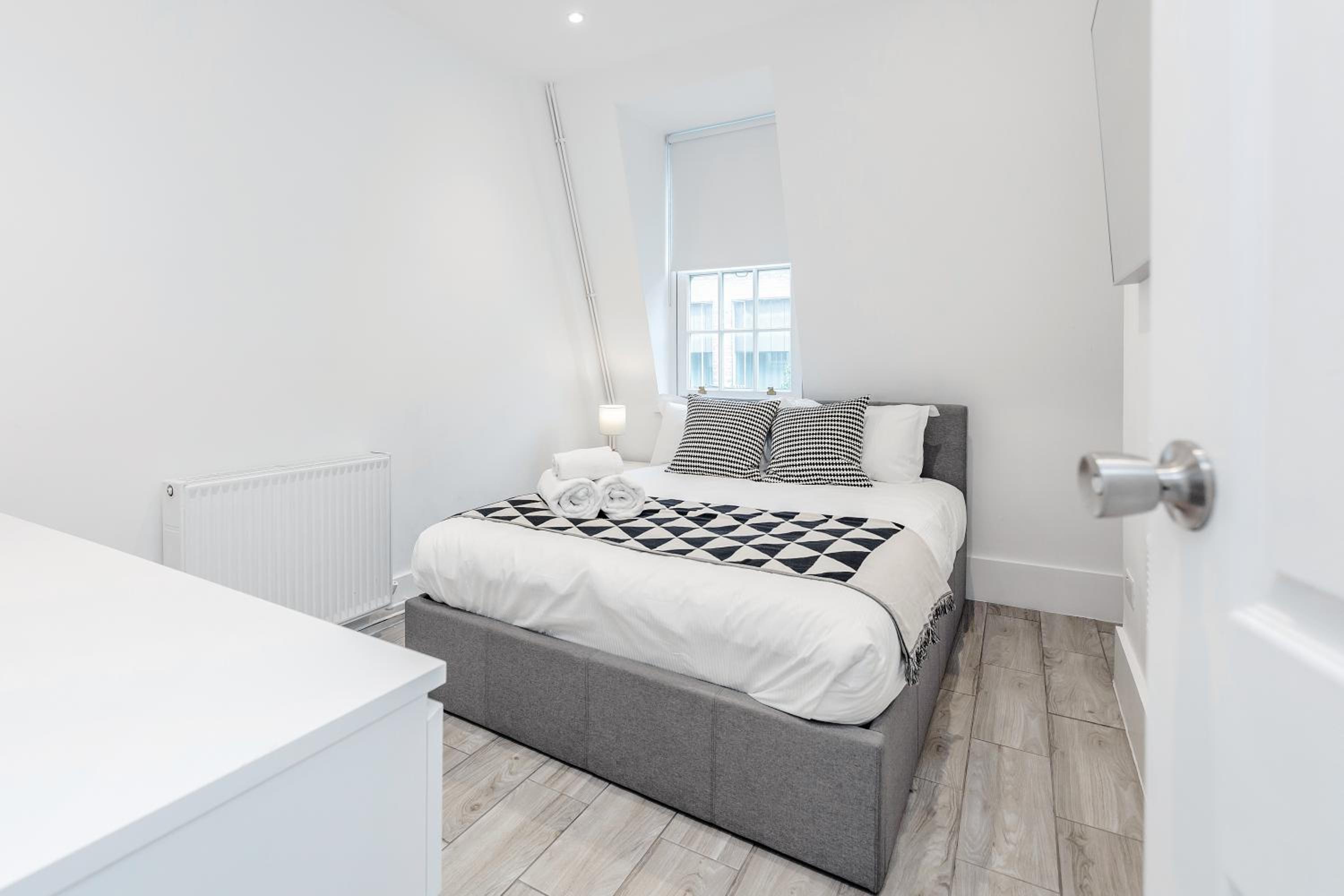 New 2 Bed Apartment in Covent Garden