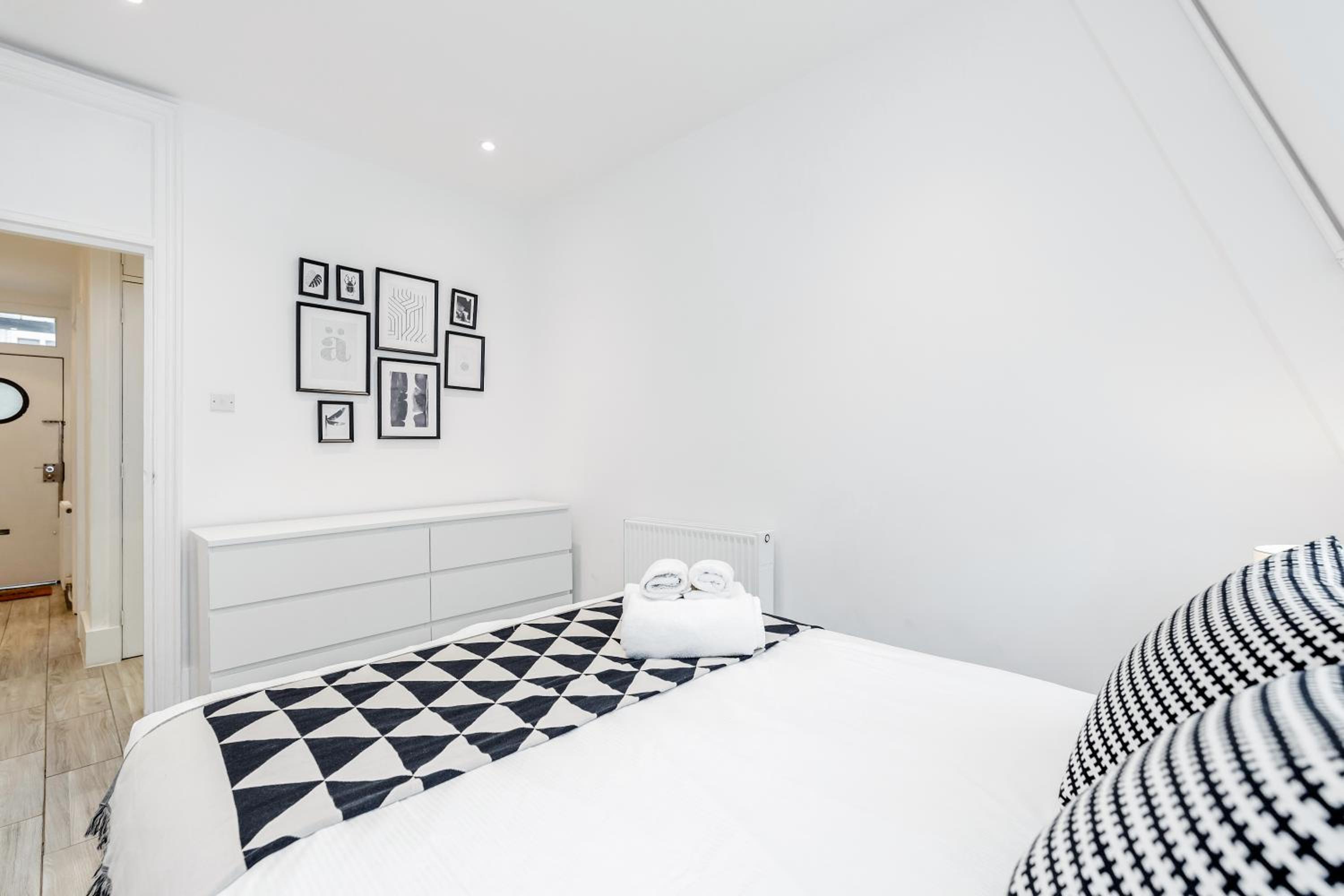 New 2 Bed Apartment in Covent Garden
