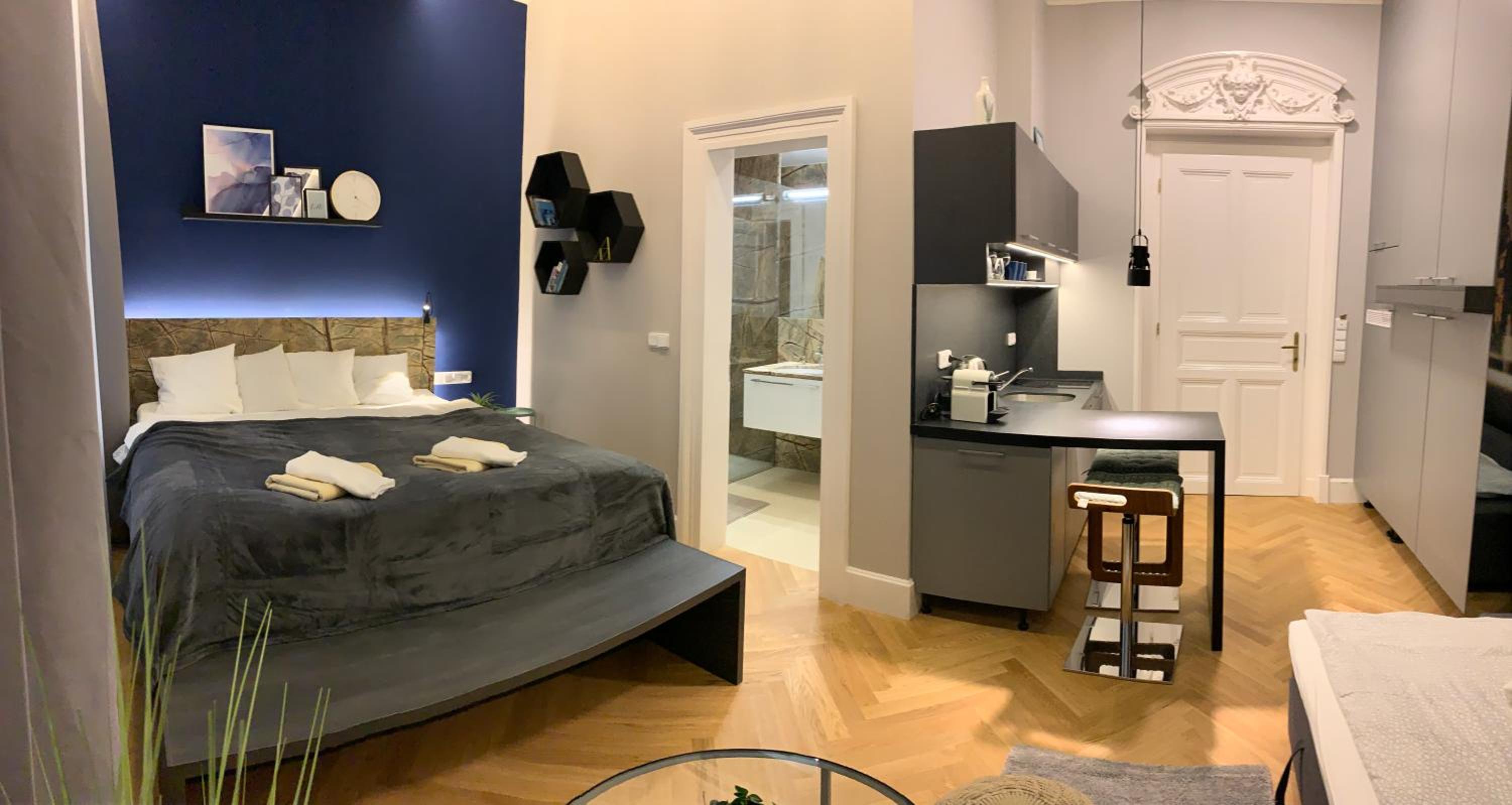 Holec Apartments