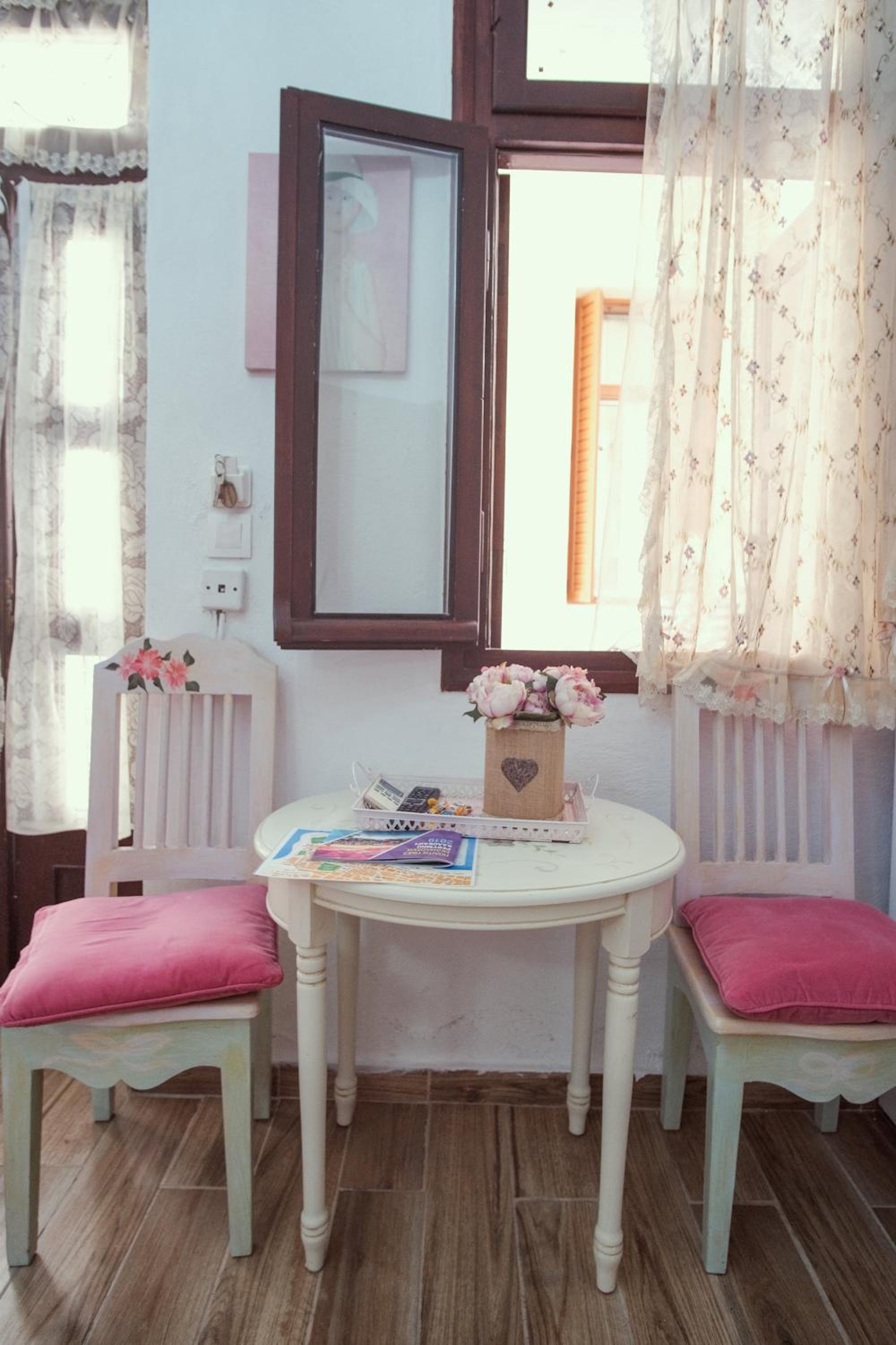 Studio Lefaki